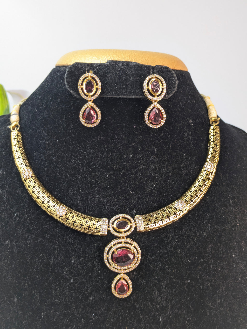Ruby Stone AD Hasli
