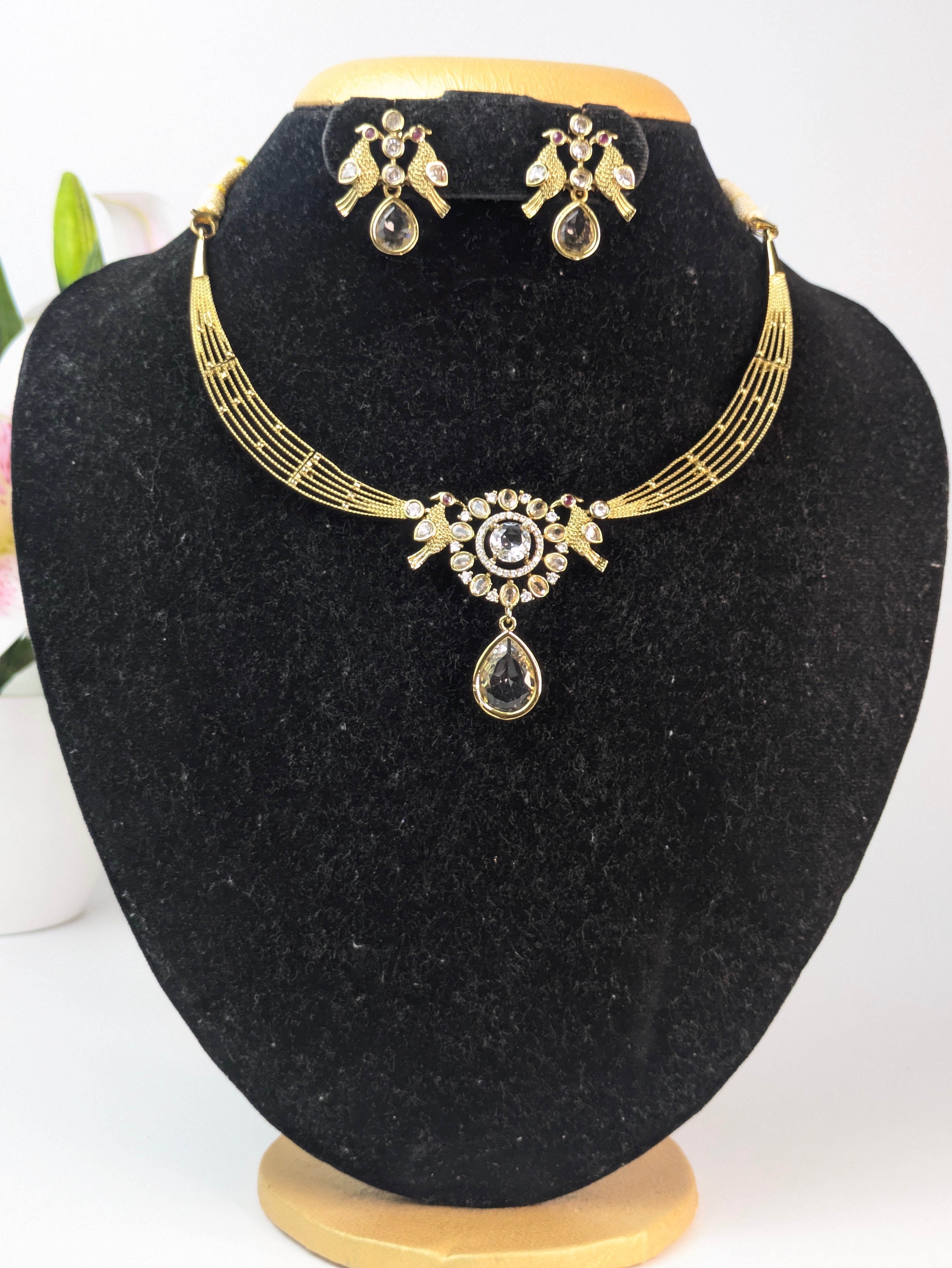 AD Stone Sparrow Necklace