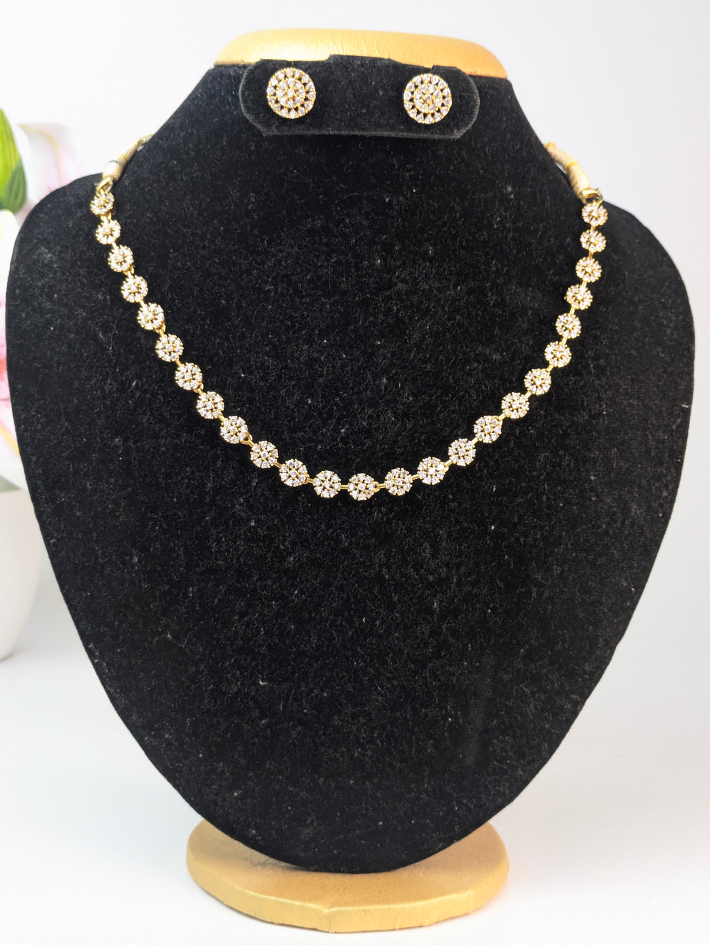 AD Stone Flower Necklace with Stud