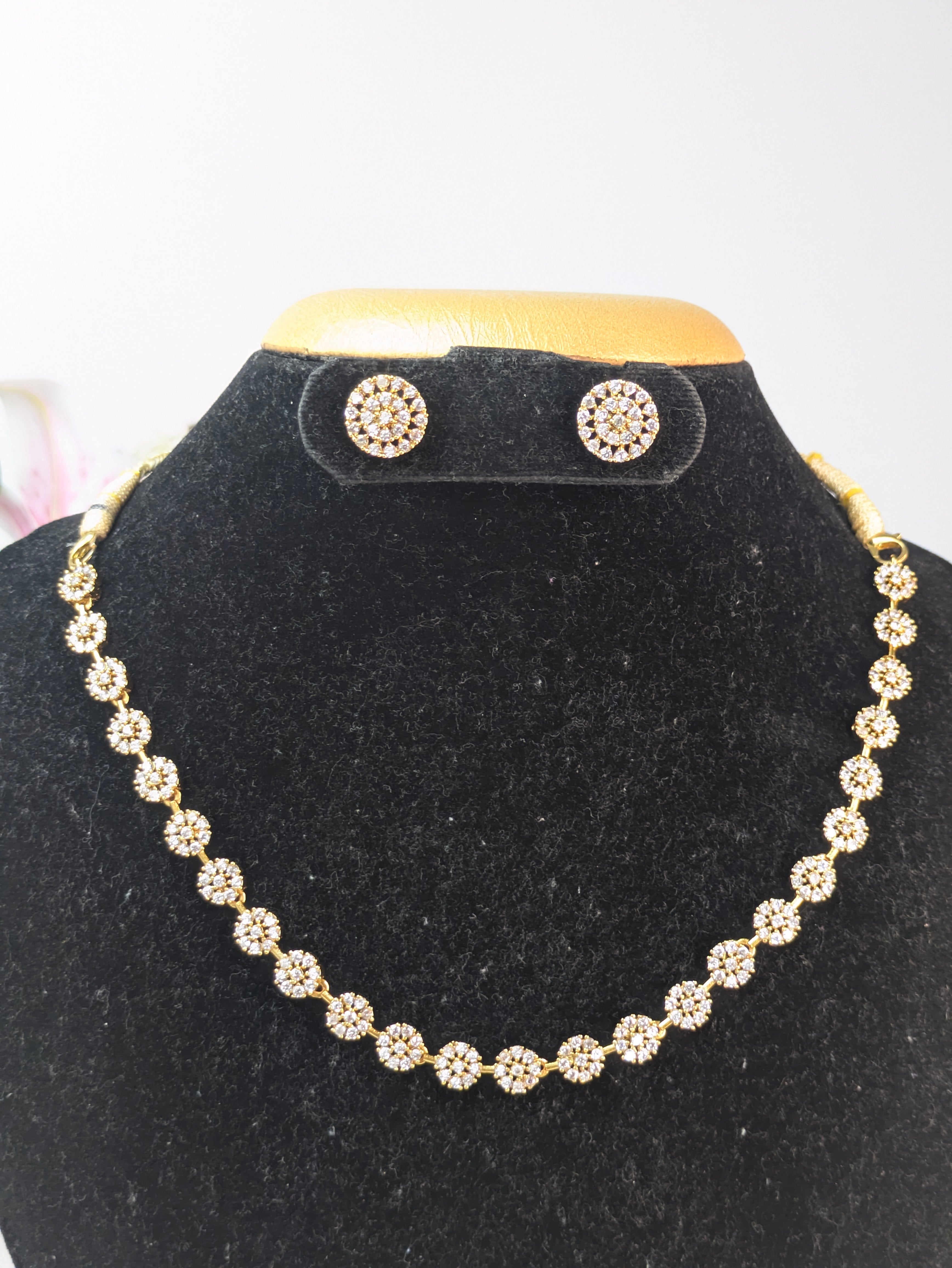AD Stone Flower Necklace with Stud