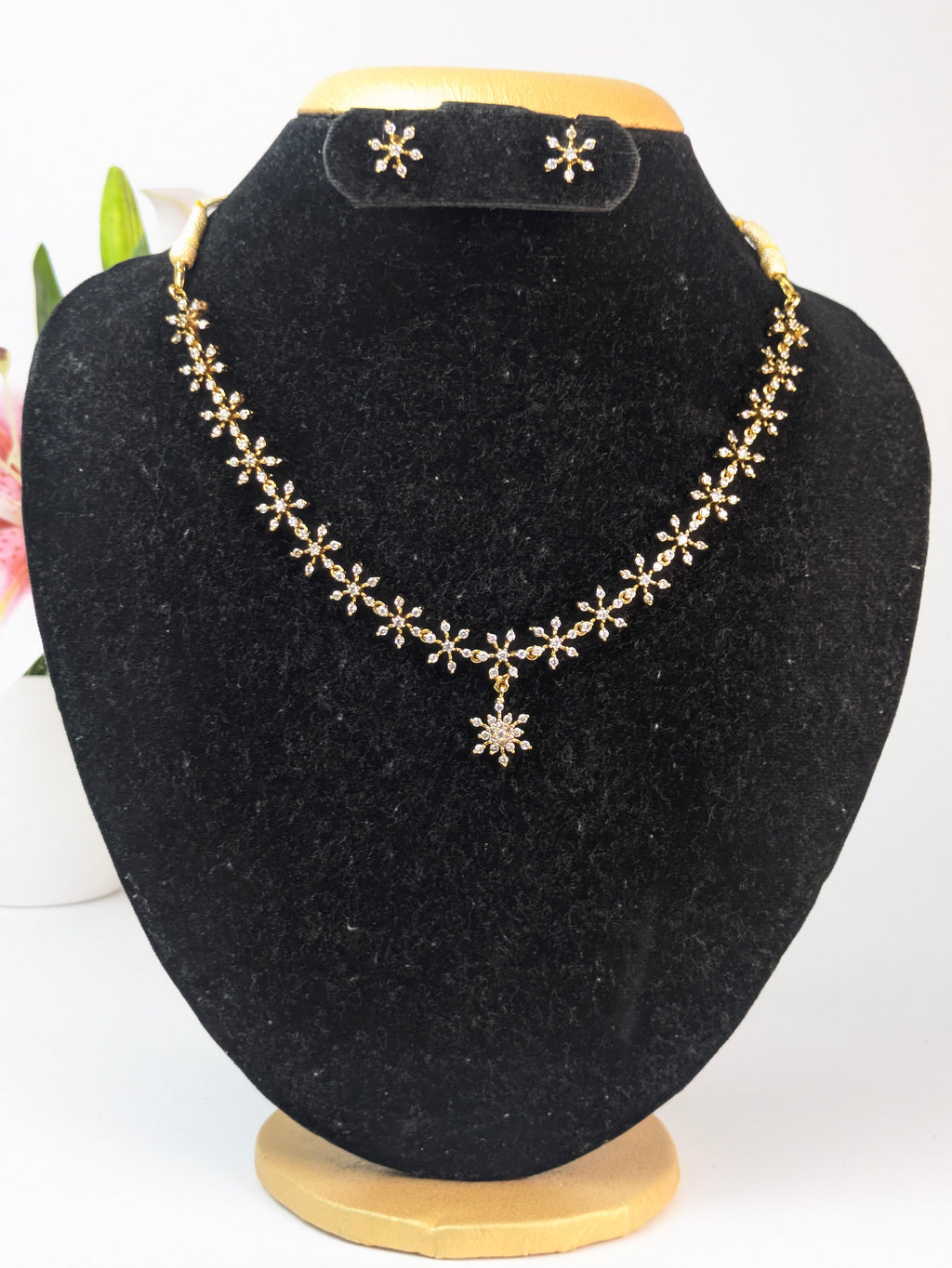 AD Stone Star Necklace