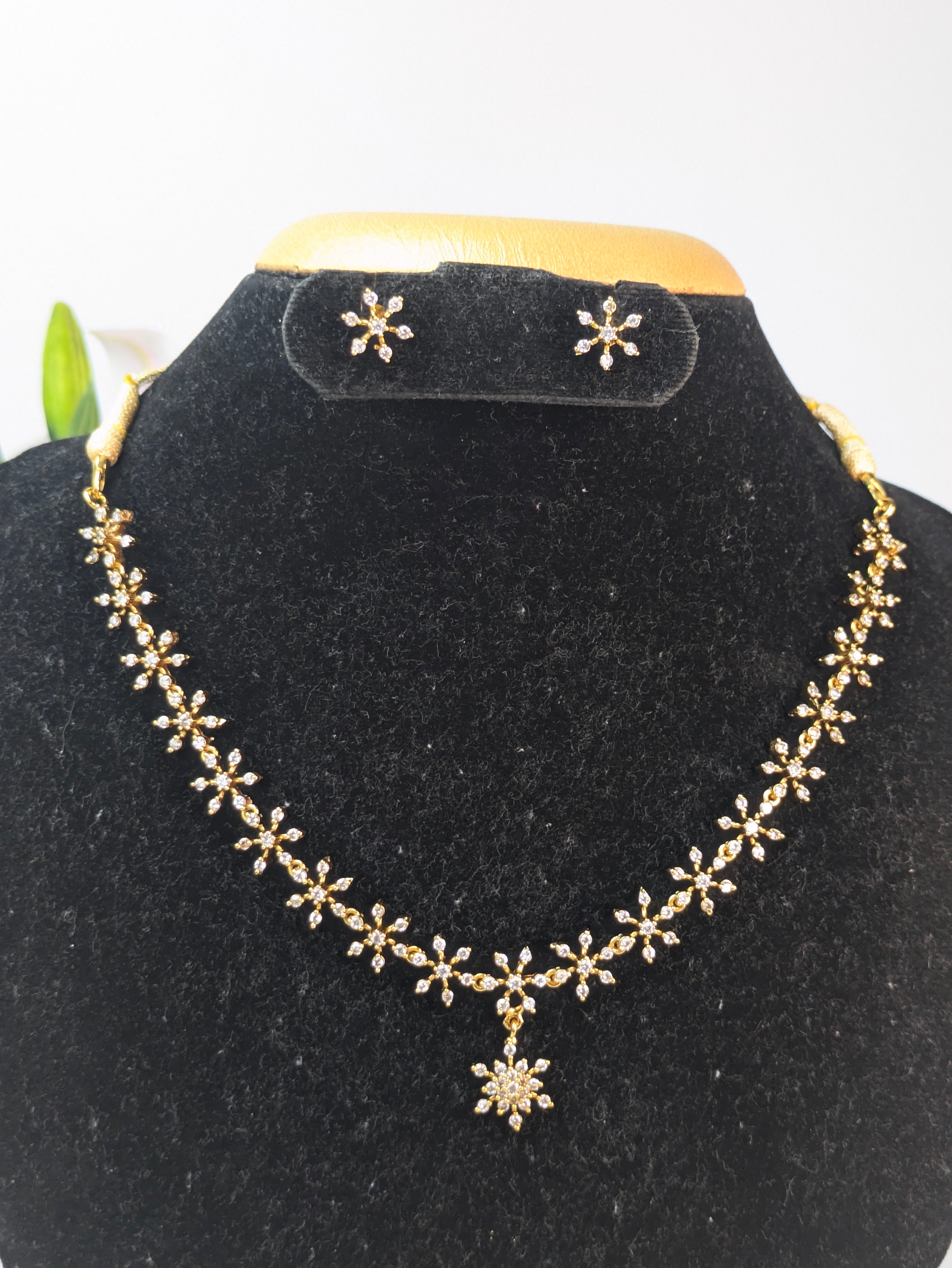 AD Stone Star Necklace