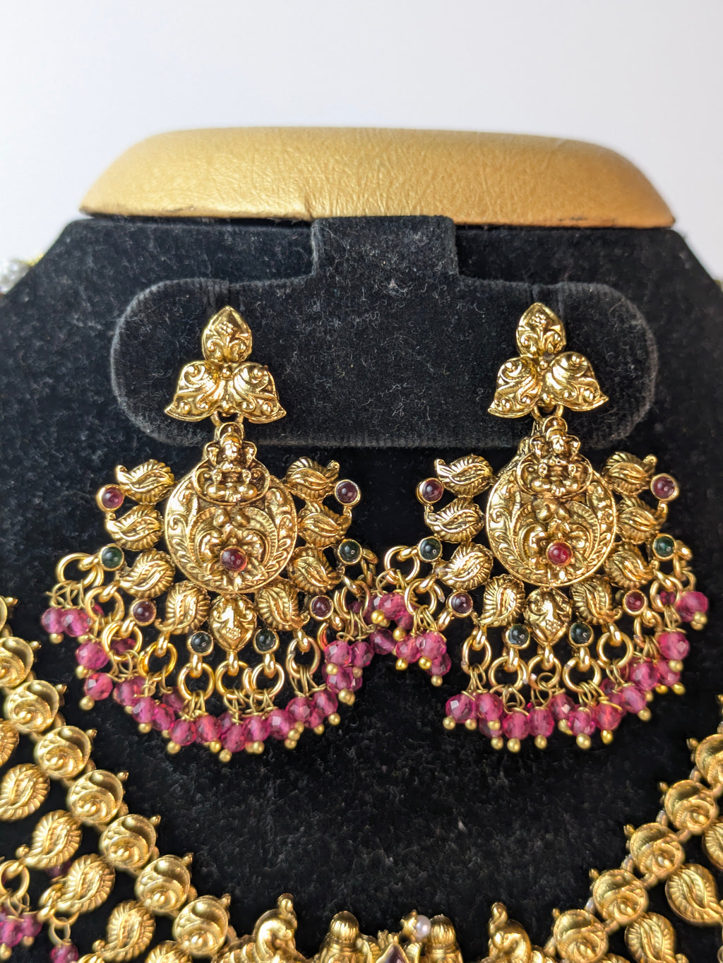 Antique Pink Drop Hanging bridal set