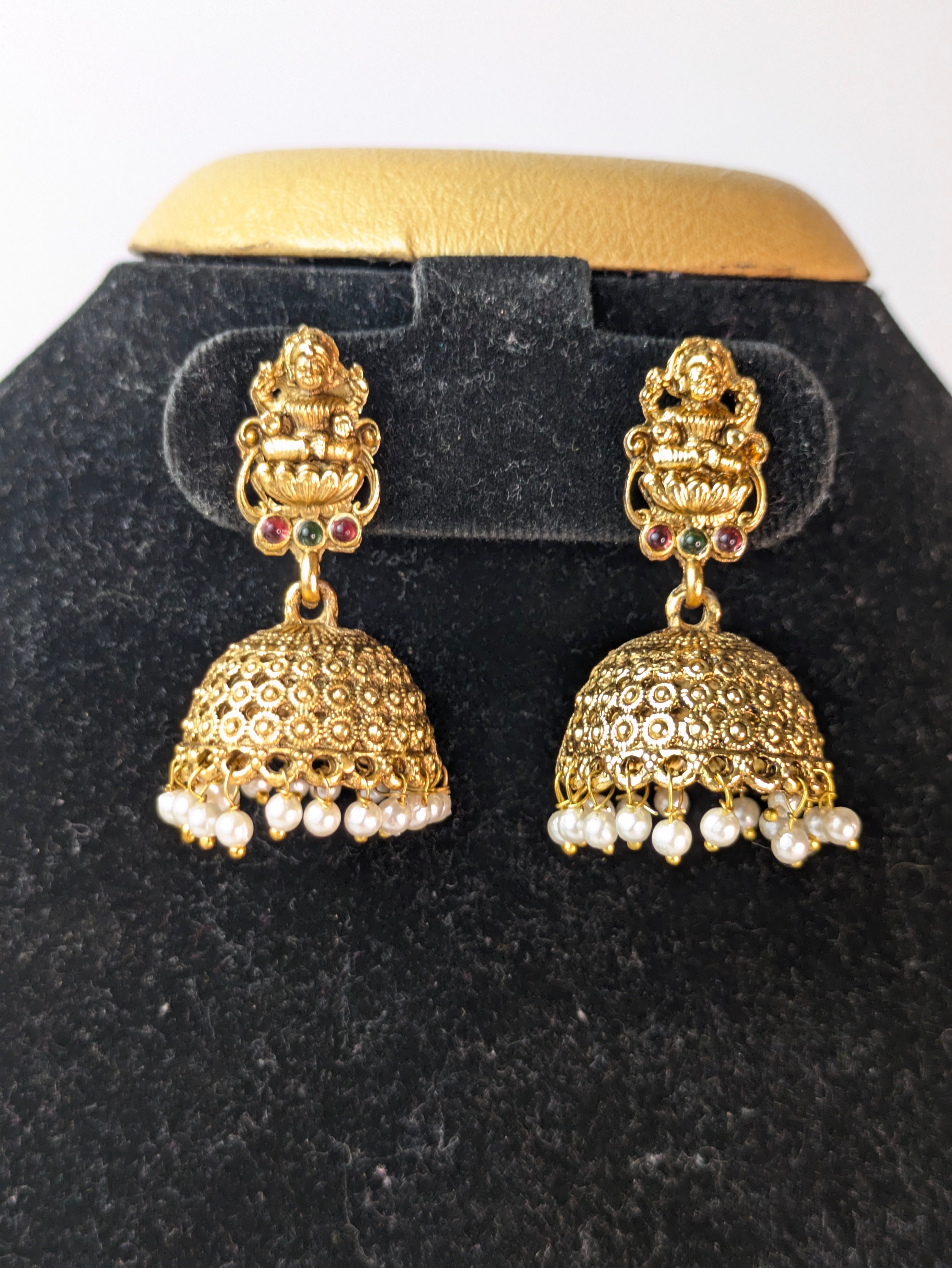 South Indian temple jewelry set