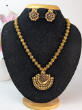 Antique gold-finished mid haram