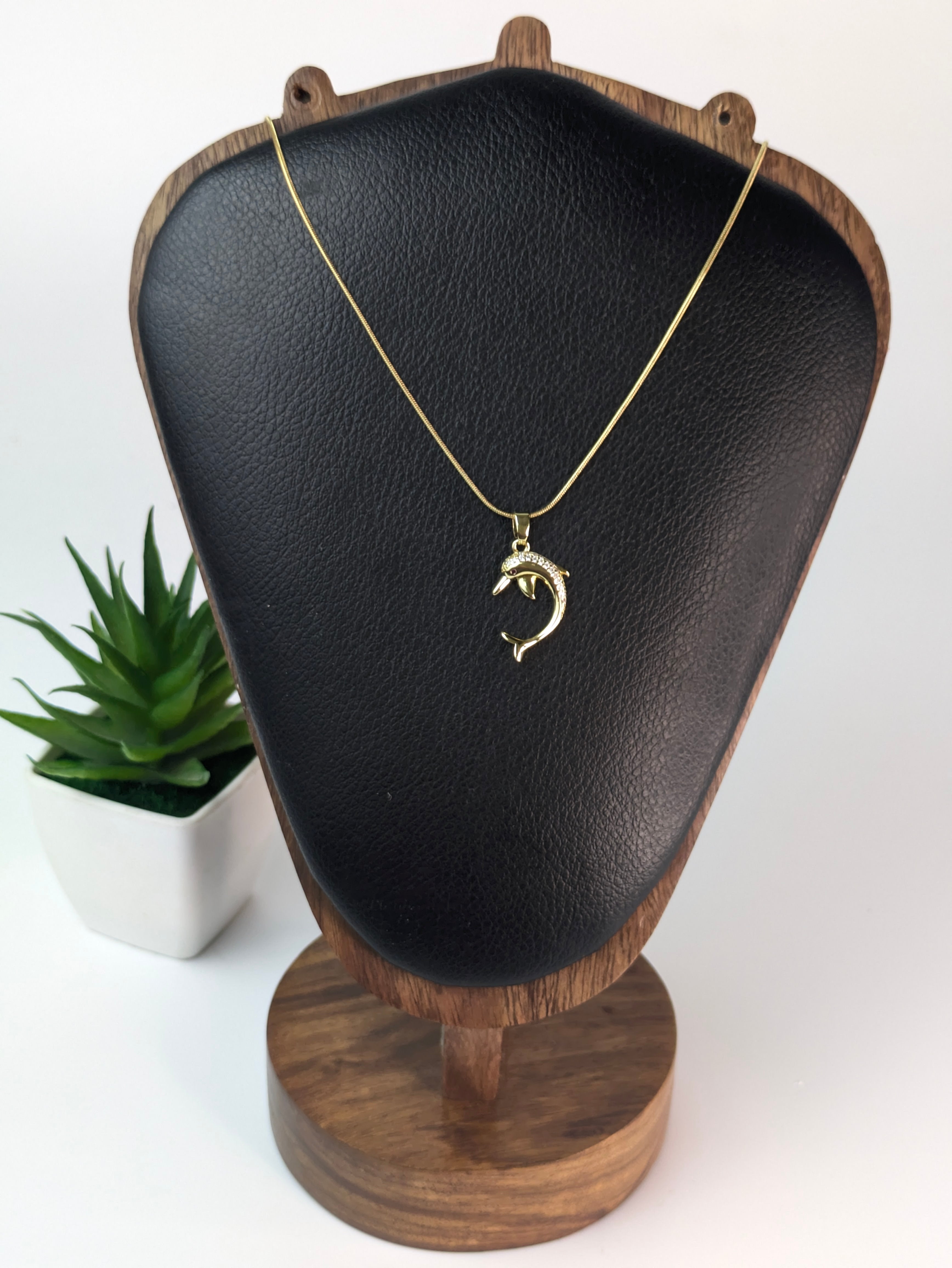 Beach-Inspired Pendant Chain