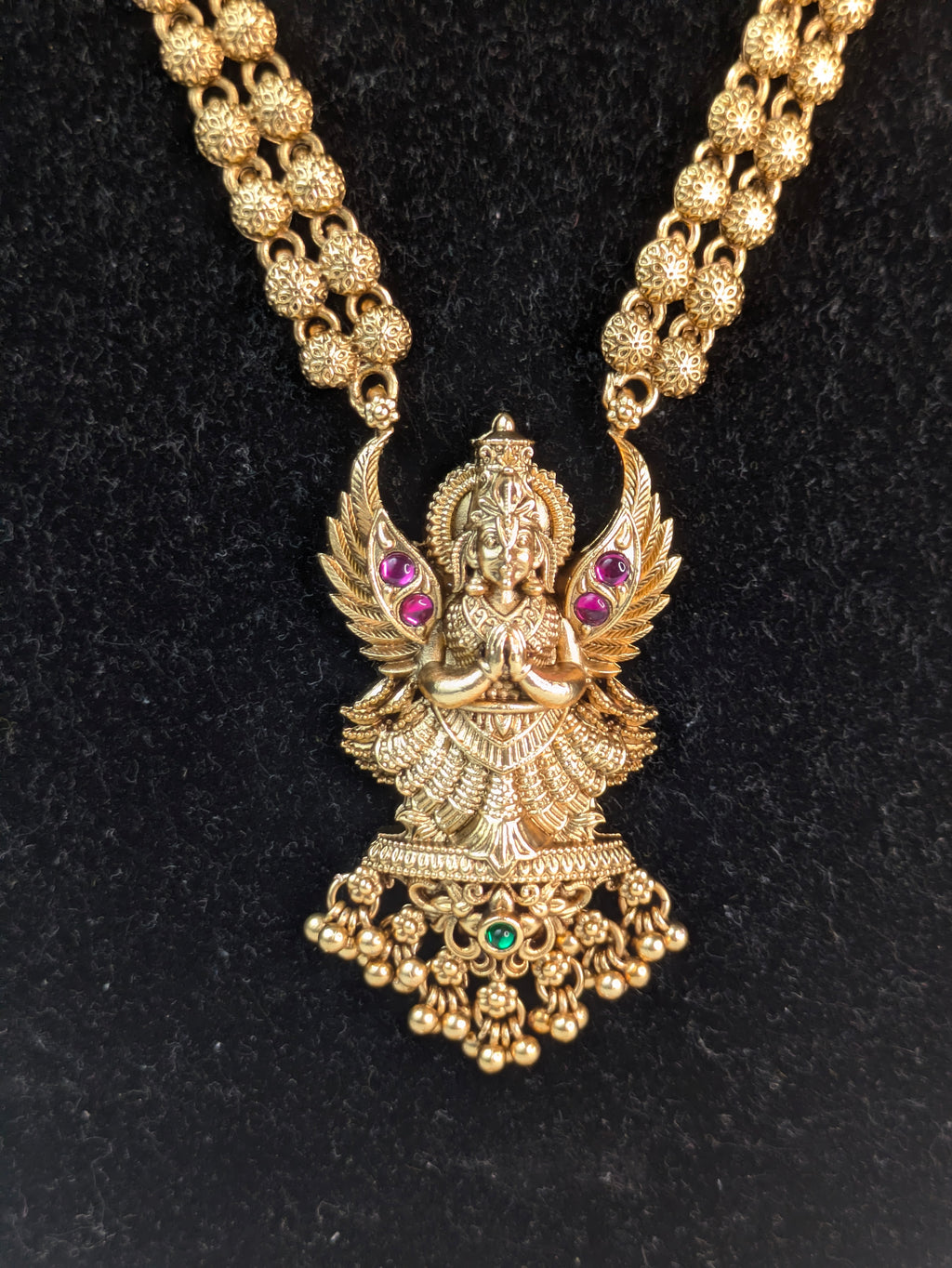 traditional South Indian temple jewelry set