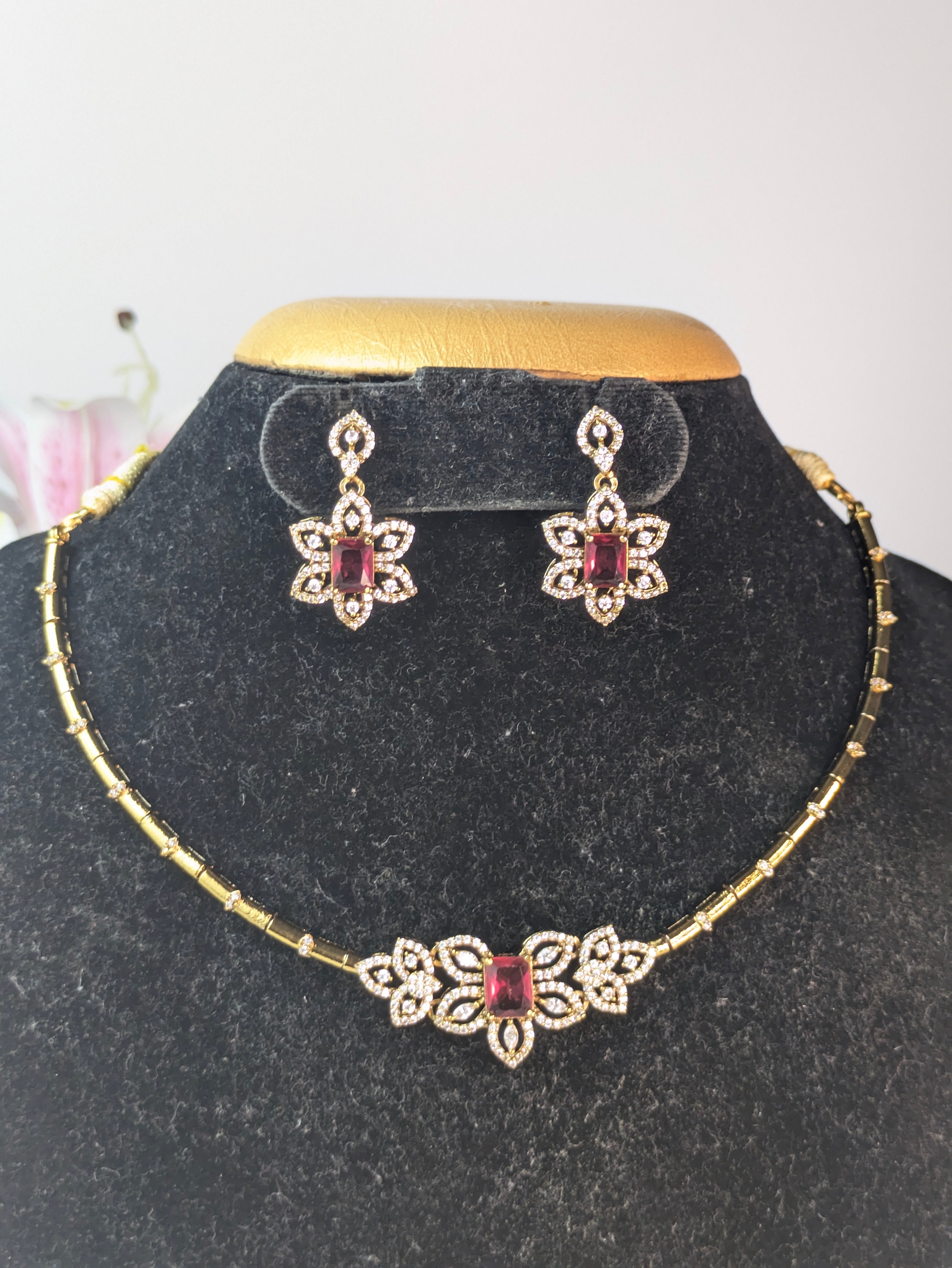 Ruby Floral Hasli
