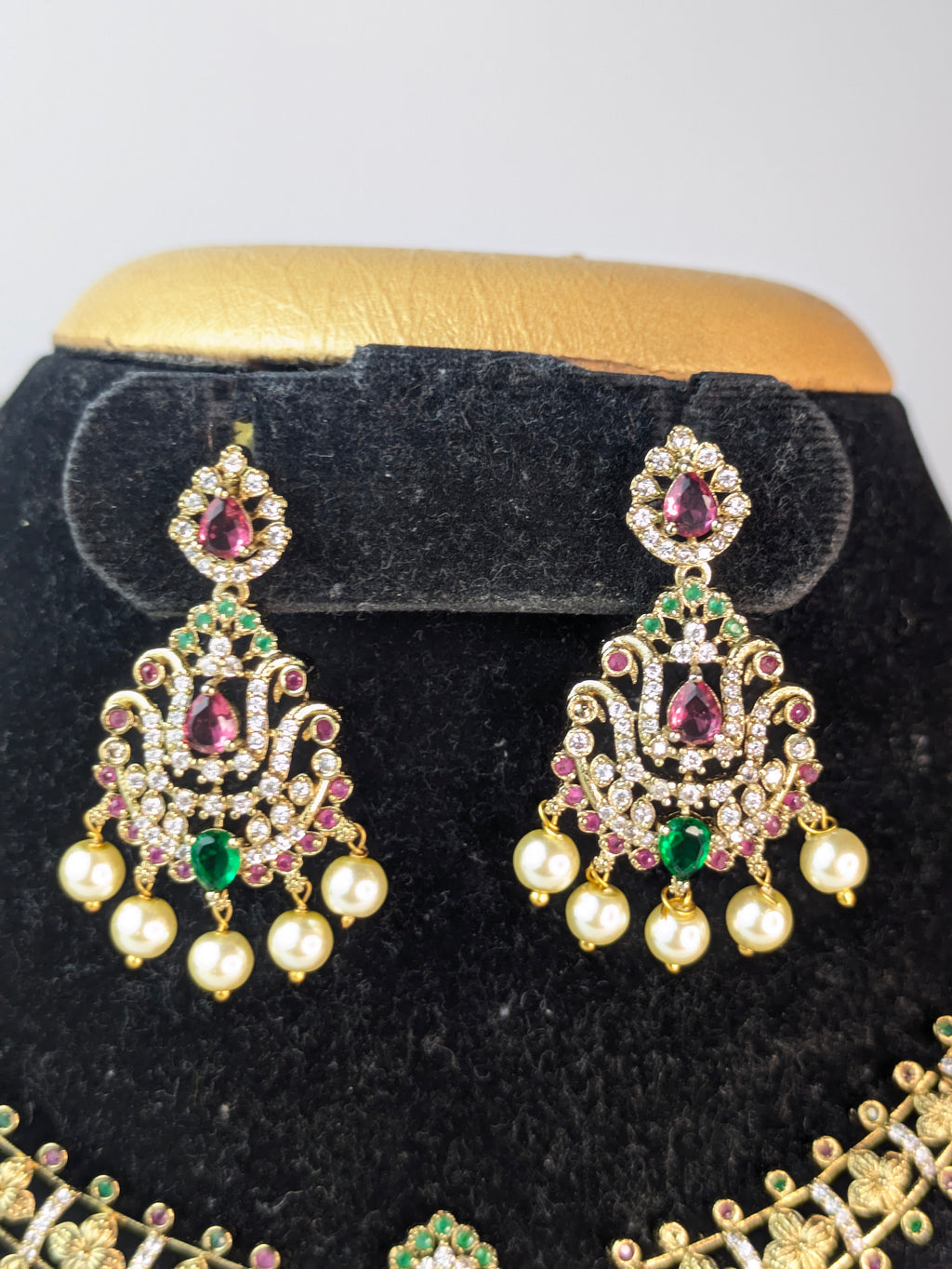Multi Stone Pearl Drop Hasli Set