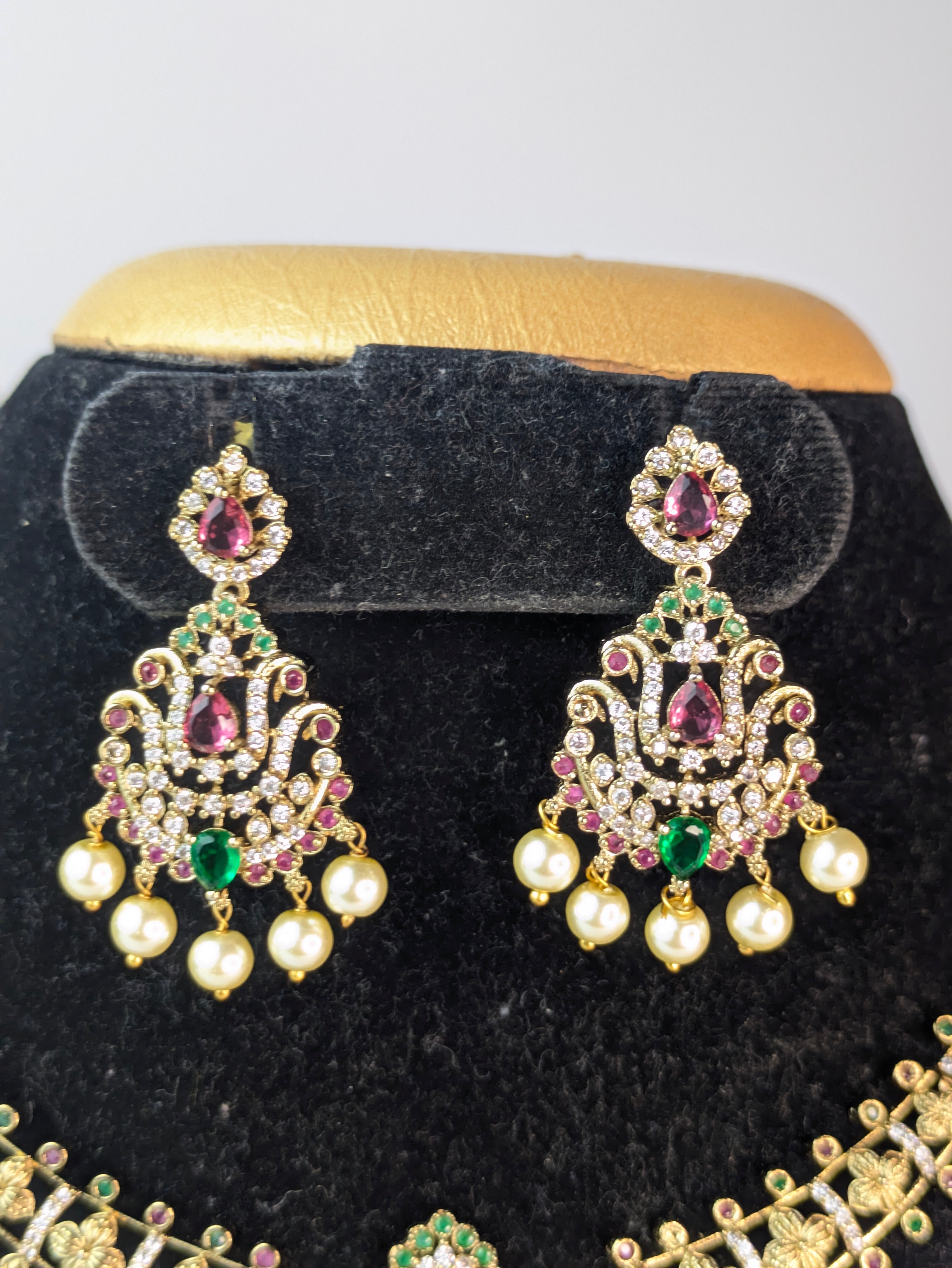 Multi Stone Pearl Drop Hasli Set