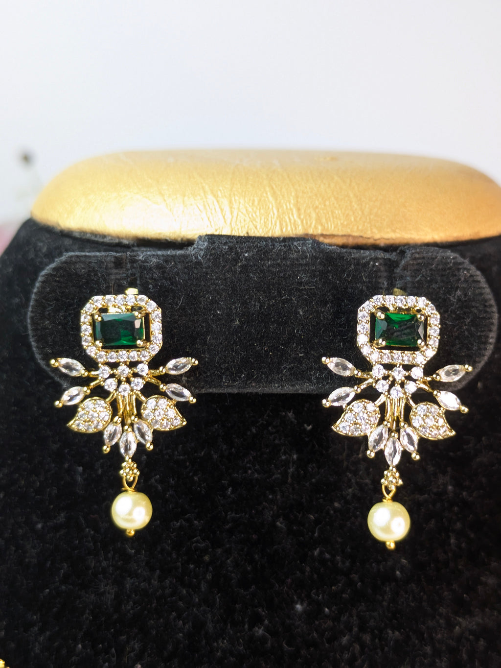 Emerald Green AD Short Necklace Set