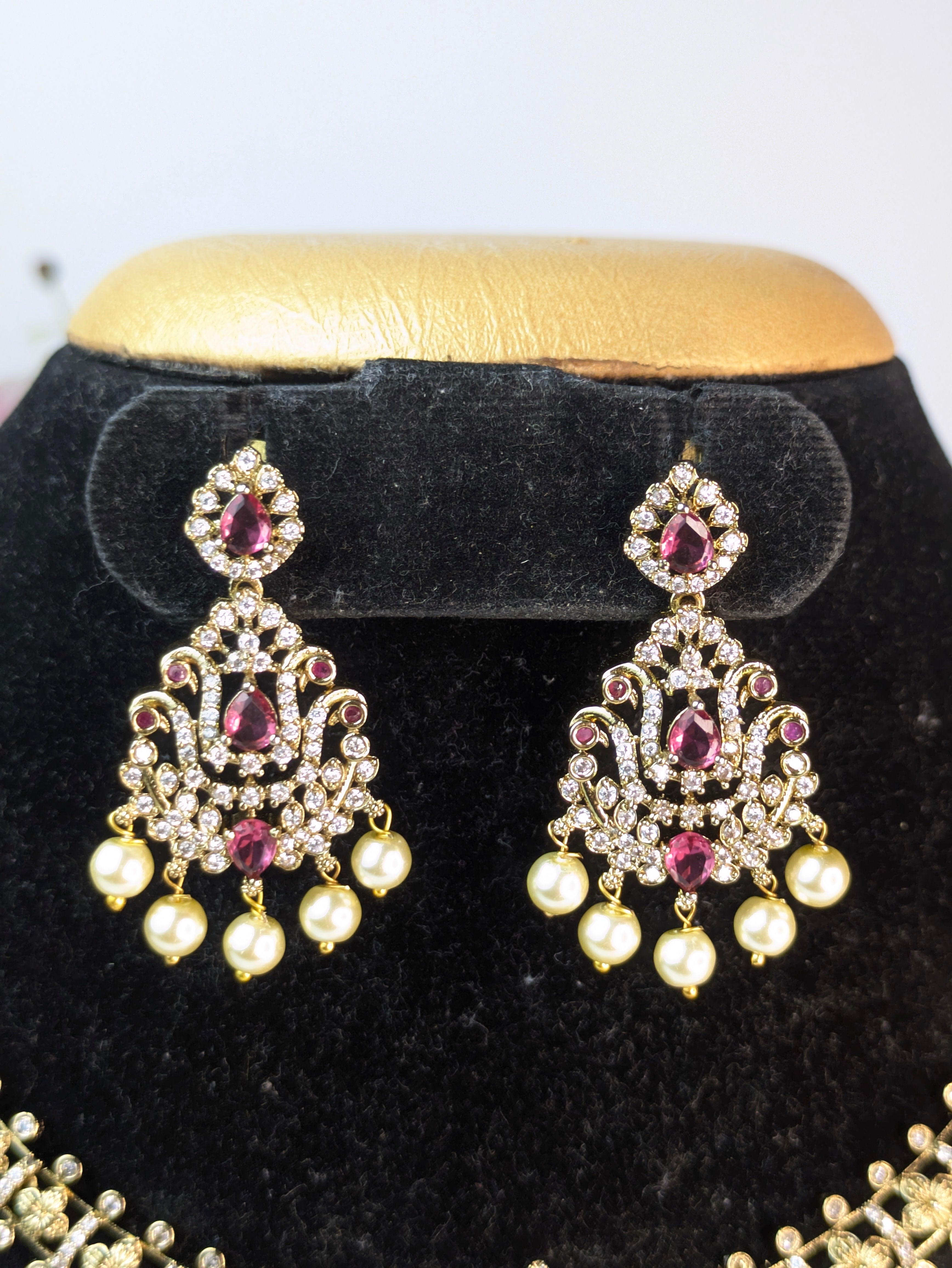 Ruby Stone Pearl Drop Hasli Set
