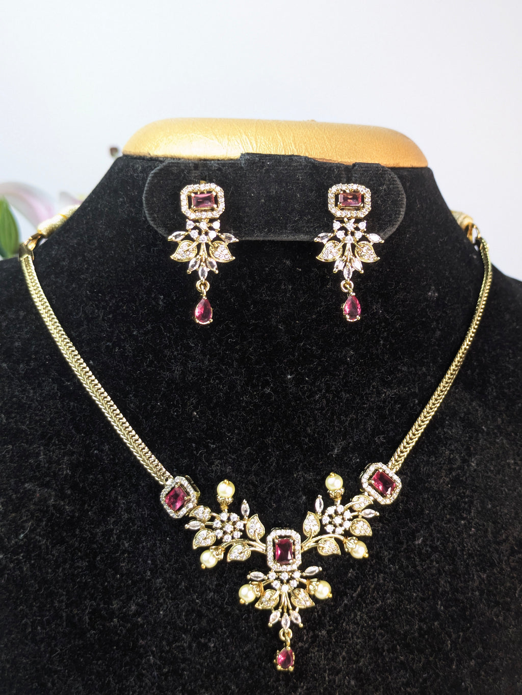 Ruby AD short Necklace Set