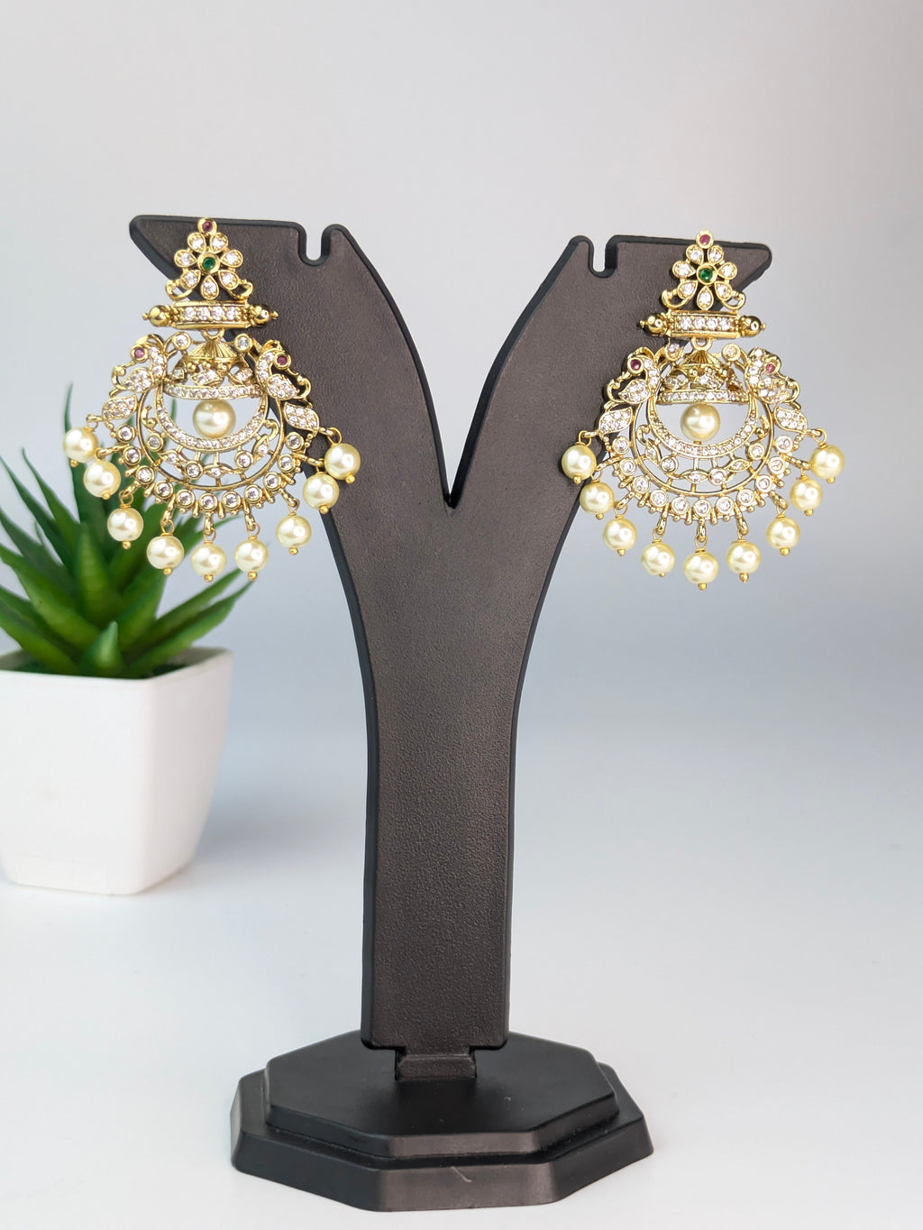 Gold-plated chandbali earring