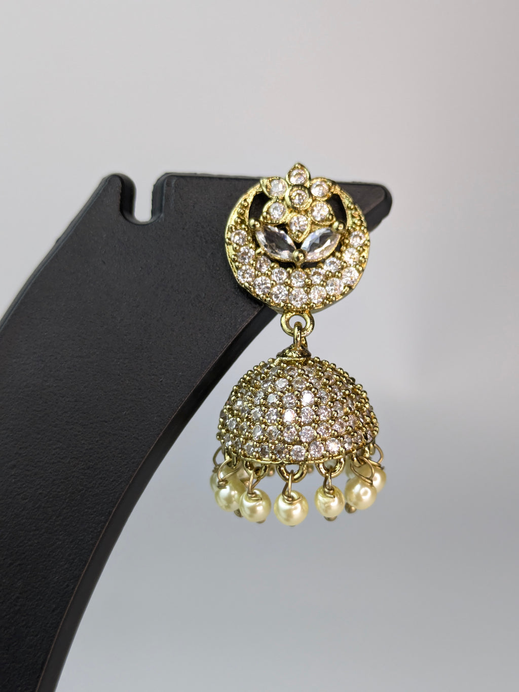 Flower Moon AD Jhumka