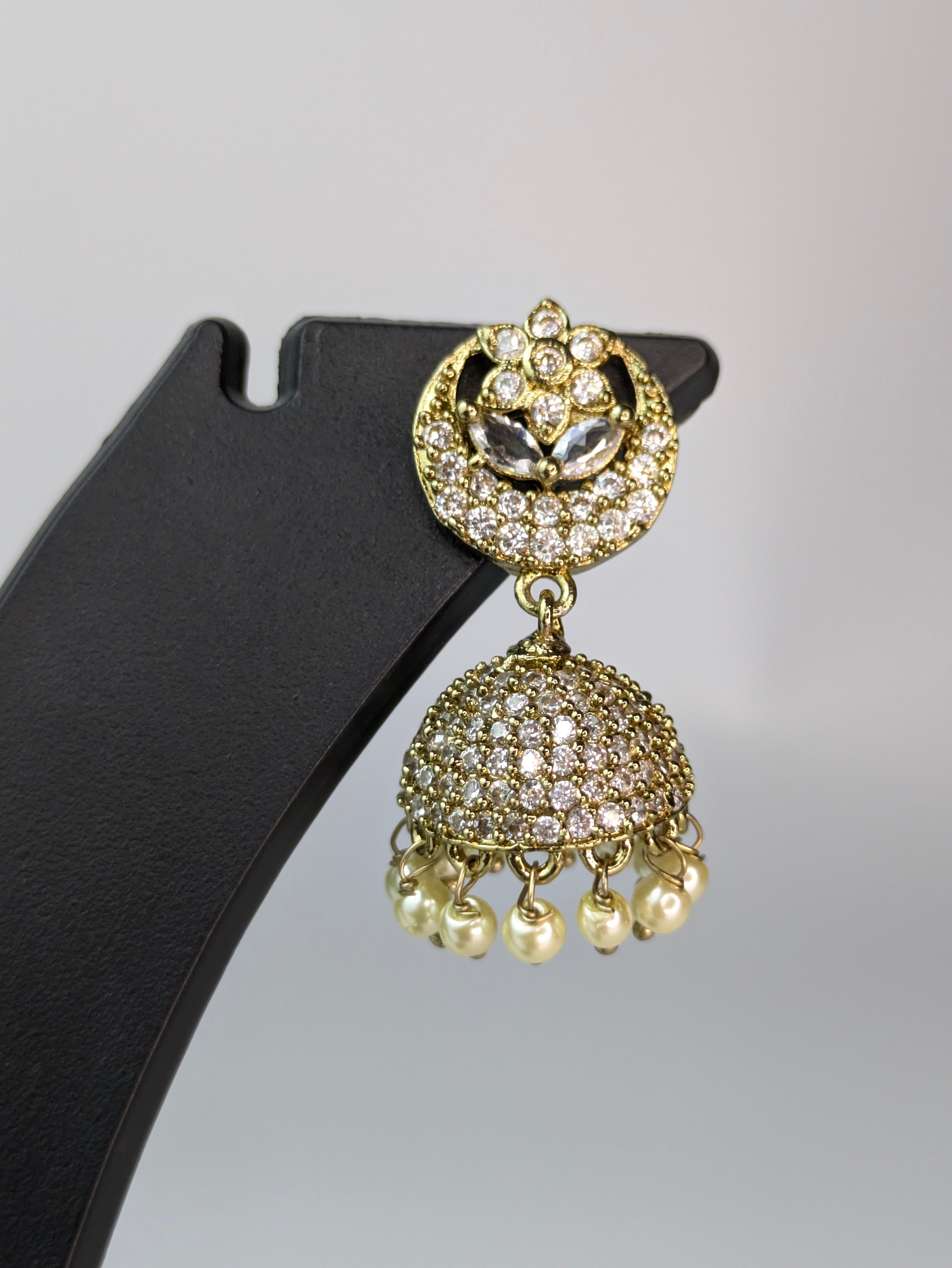 Flower Moon AD Jhumka