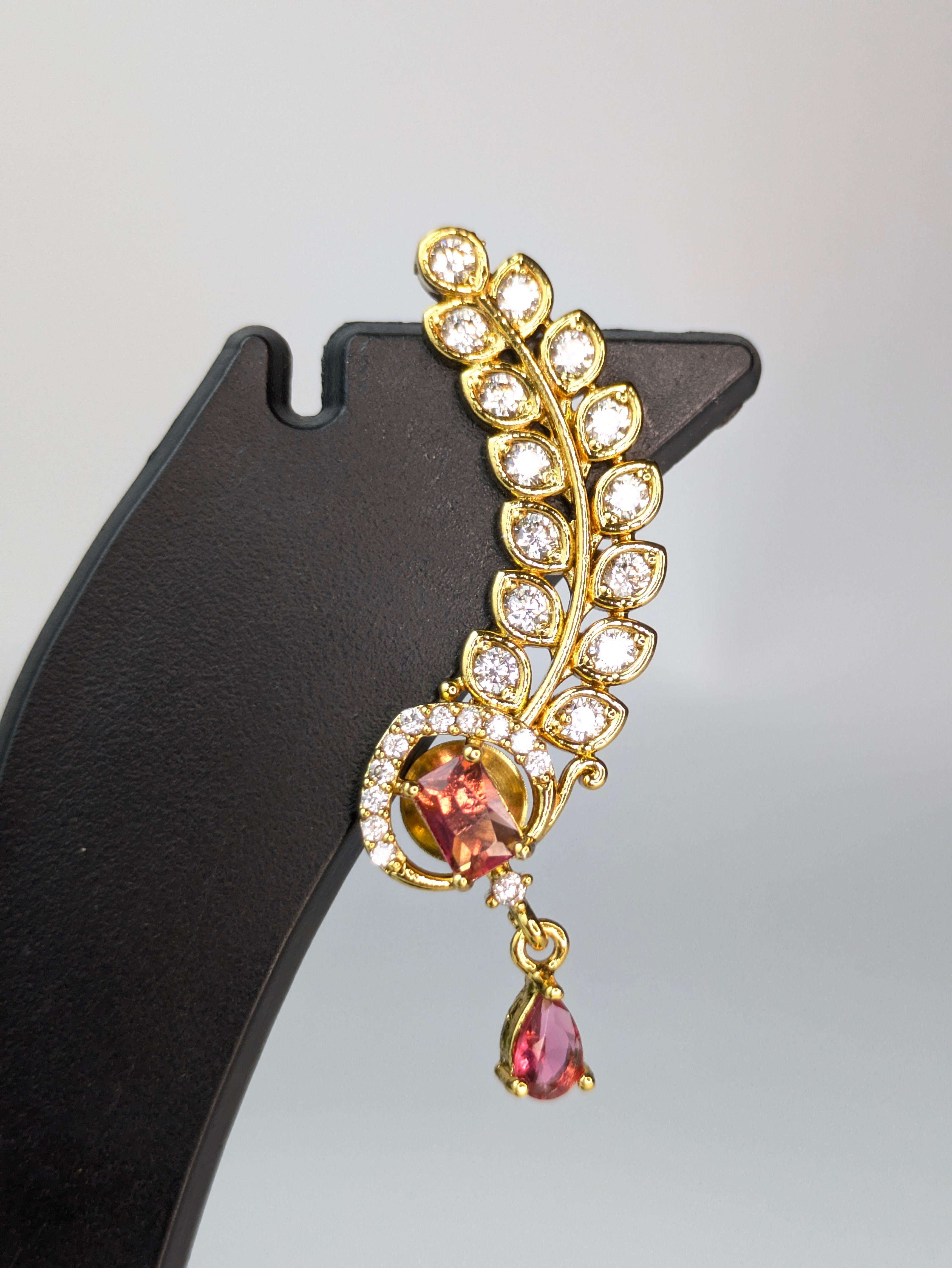 Leaf Stud-Pink