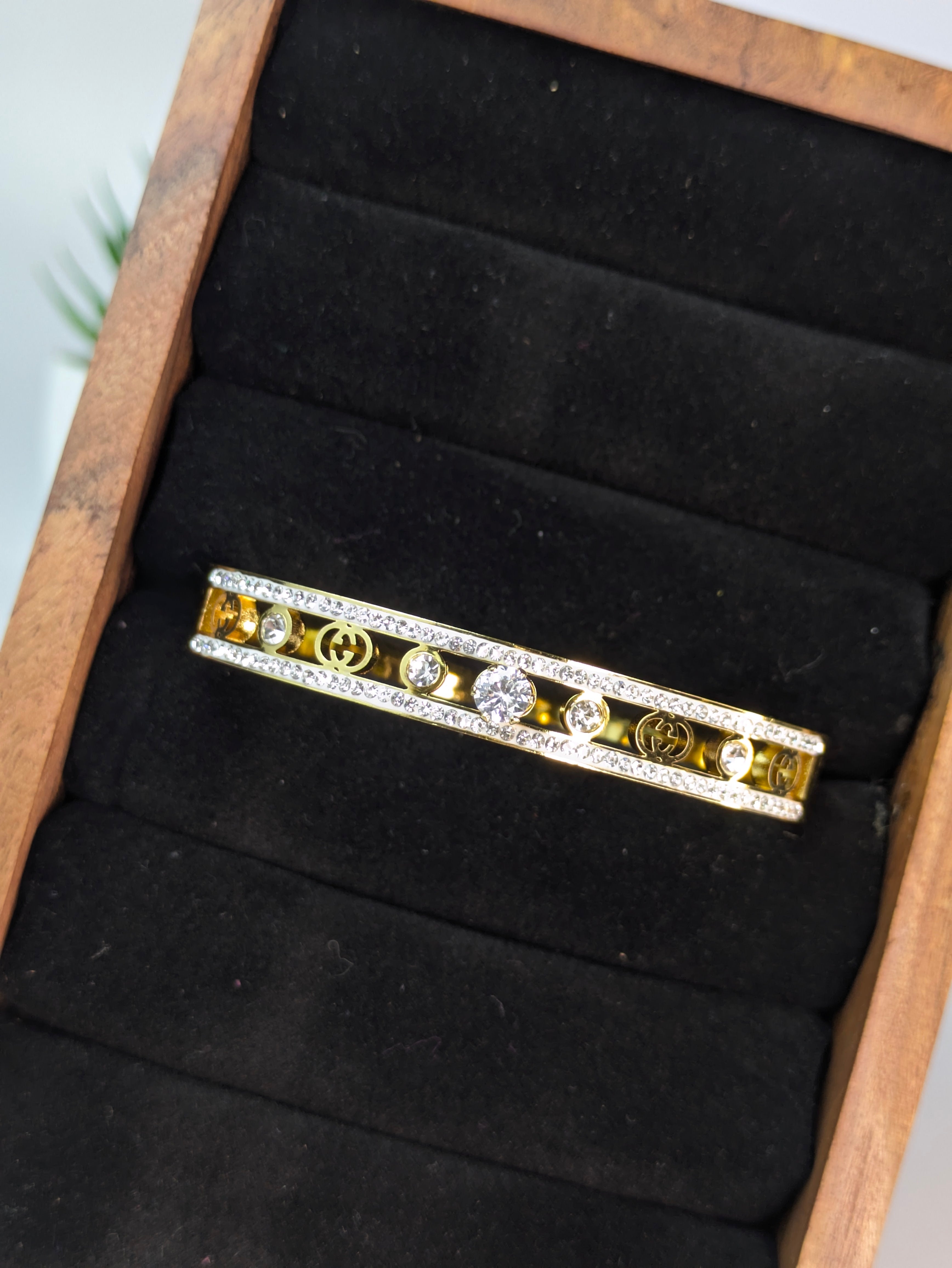 Luxury-inspired designer bangle