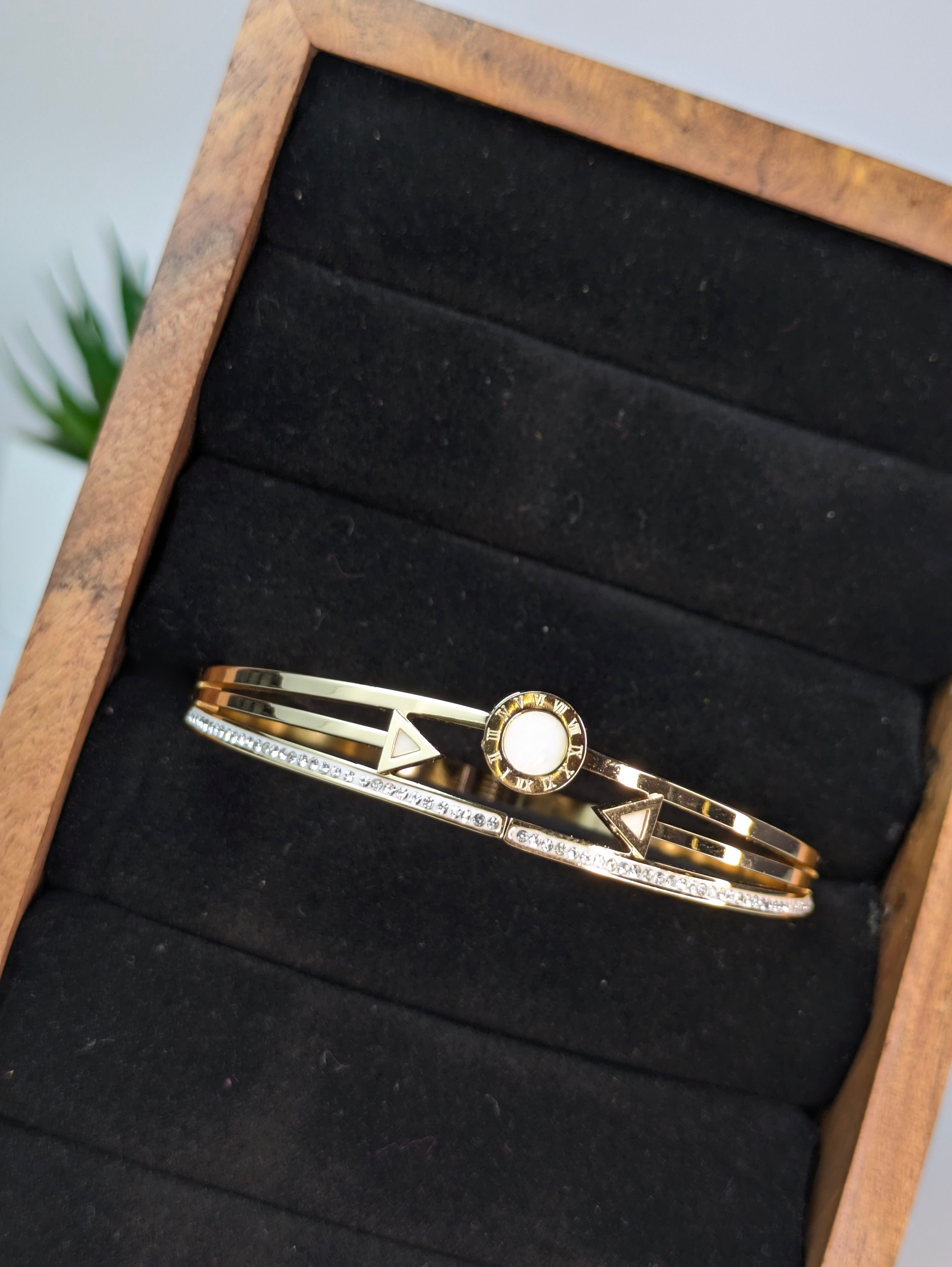 Arrow Bangle