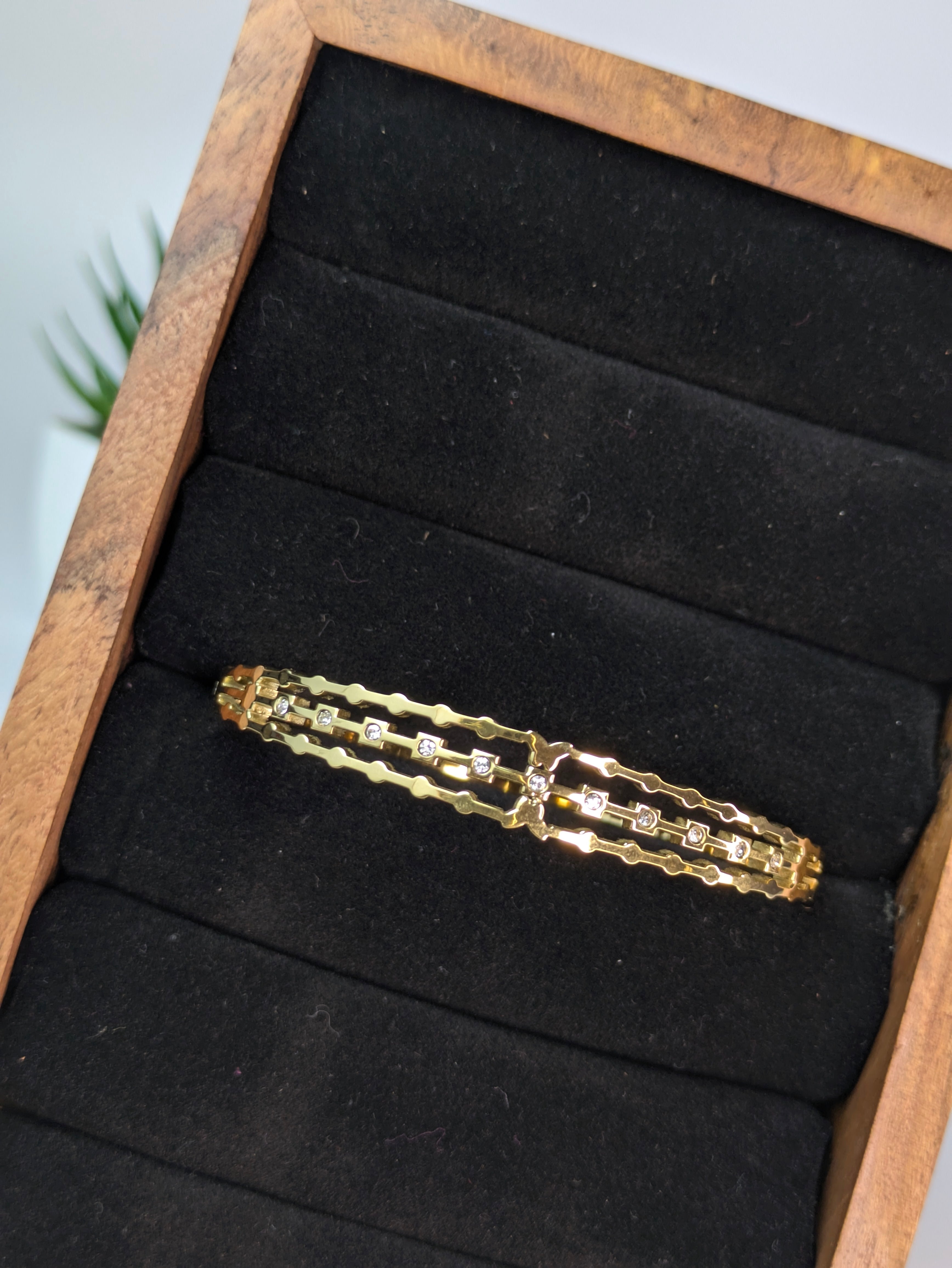 Triple-Band Layout Bangle