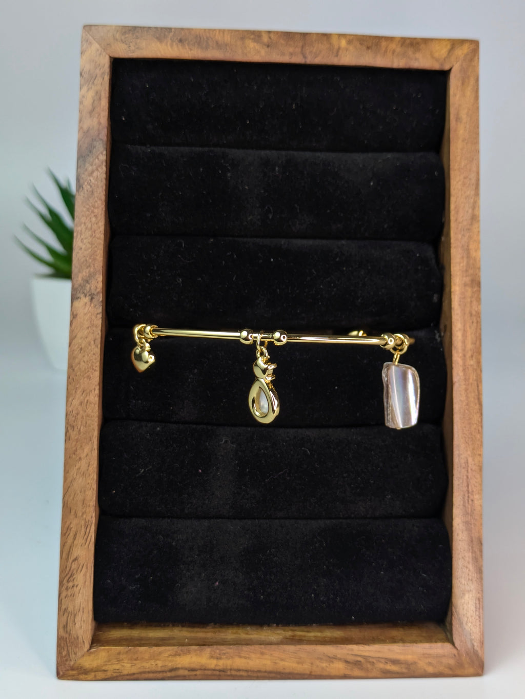 Hanging Bangle