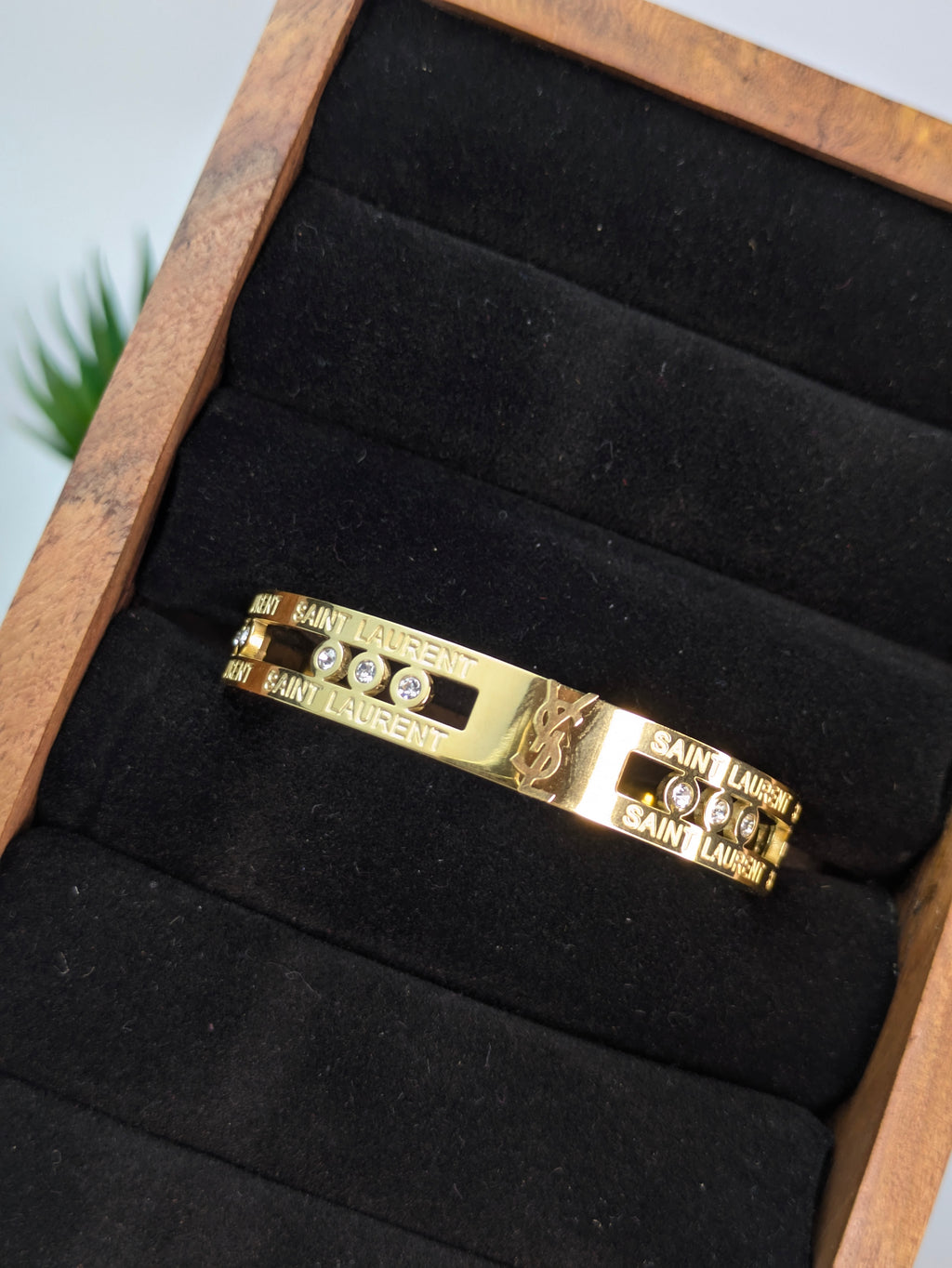 Doller Open Bangle