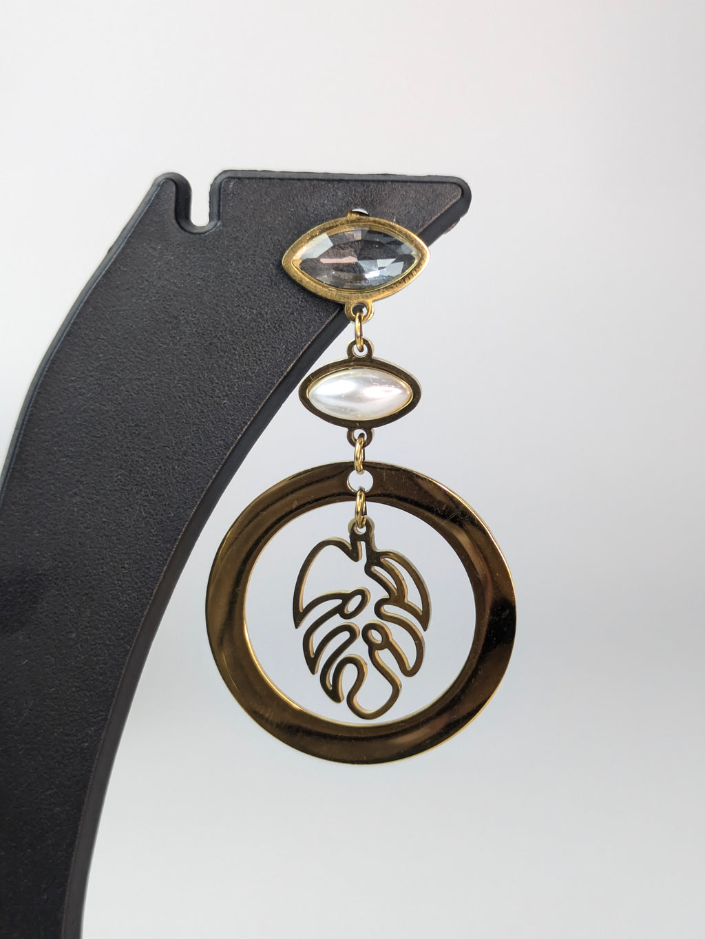 Natural leaf drop earrings