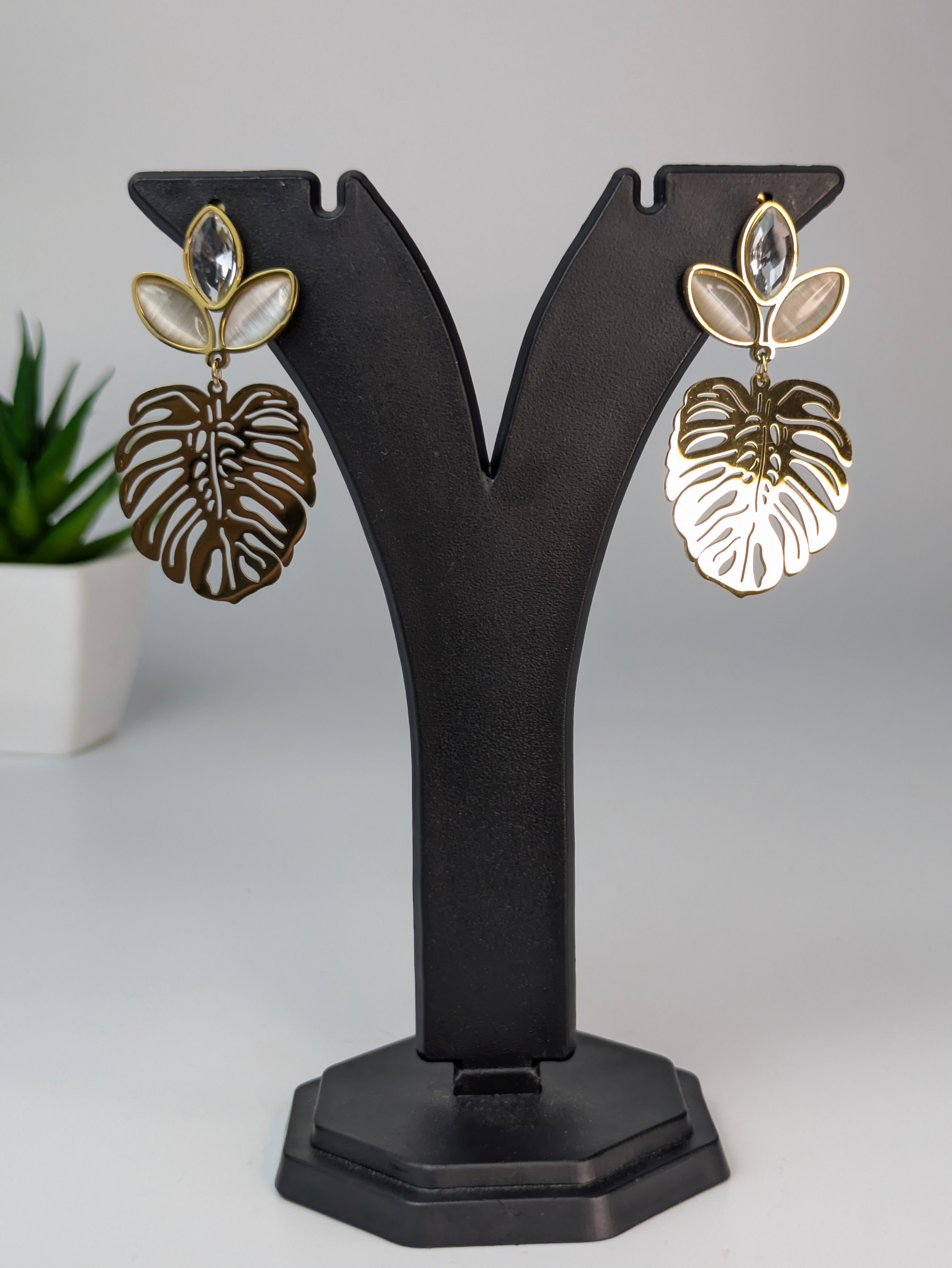 Tropical botanical aesthetic earring
