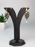 Luxurious tropical botanical earring