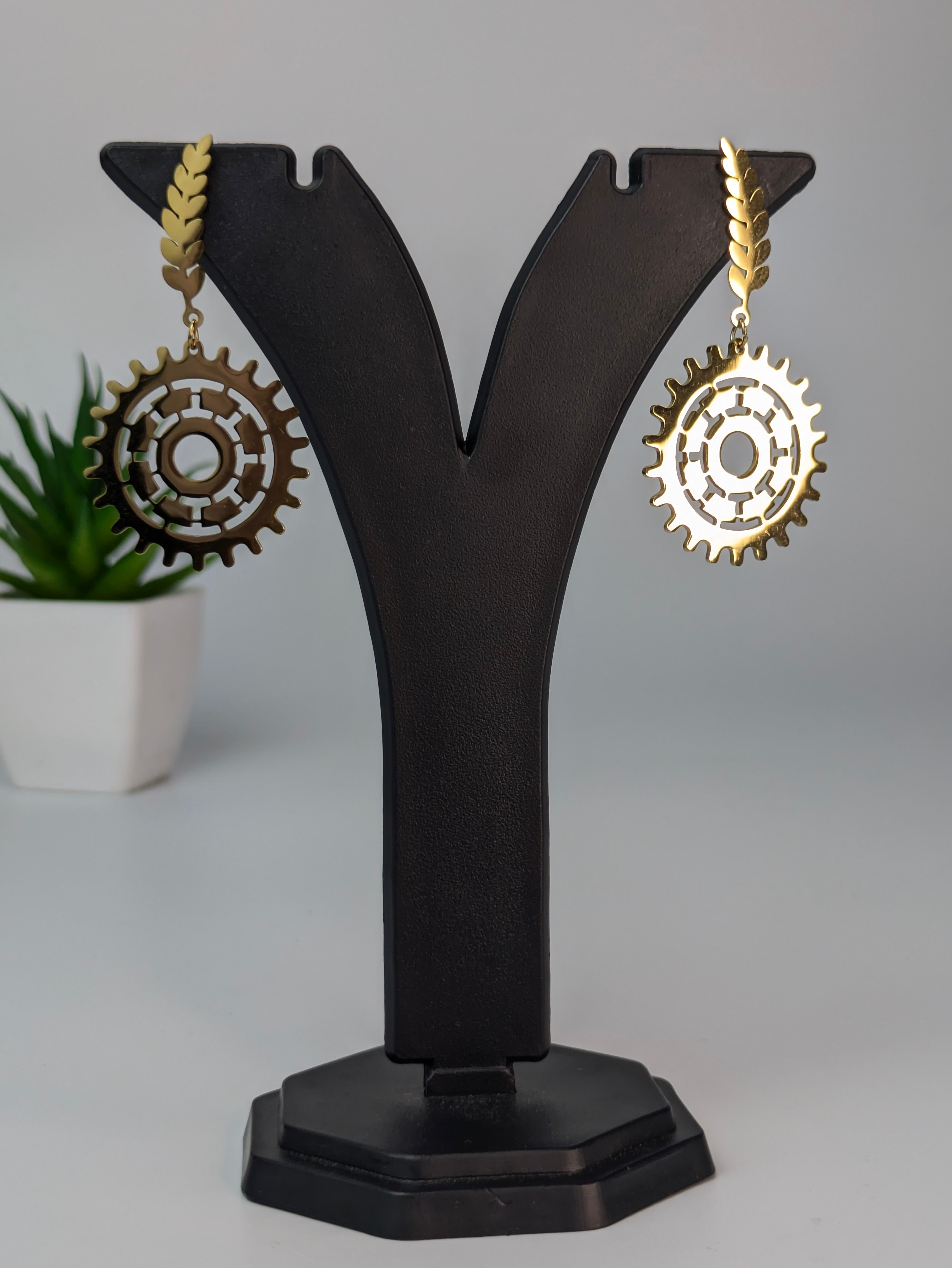 Gear earring