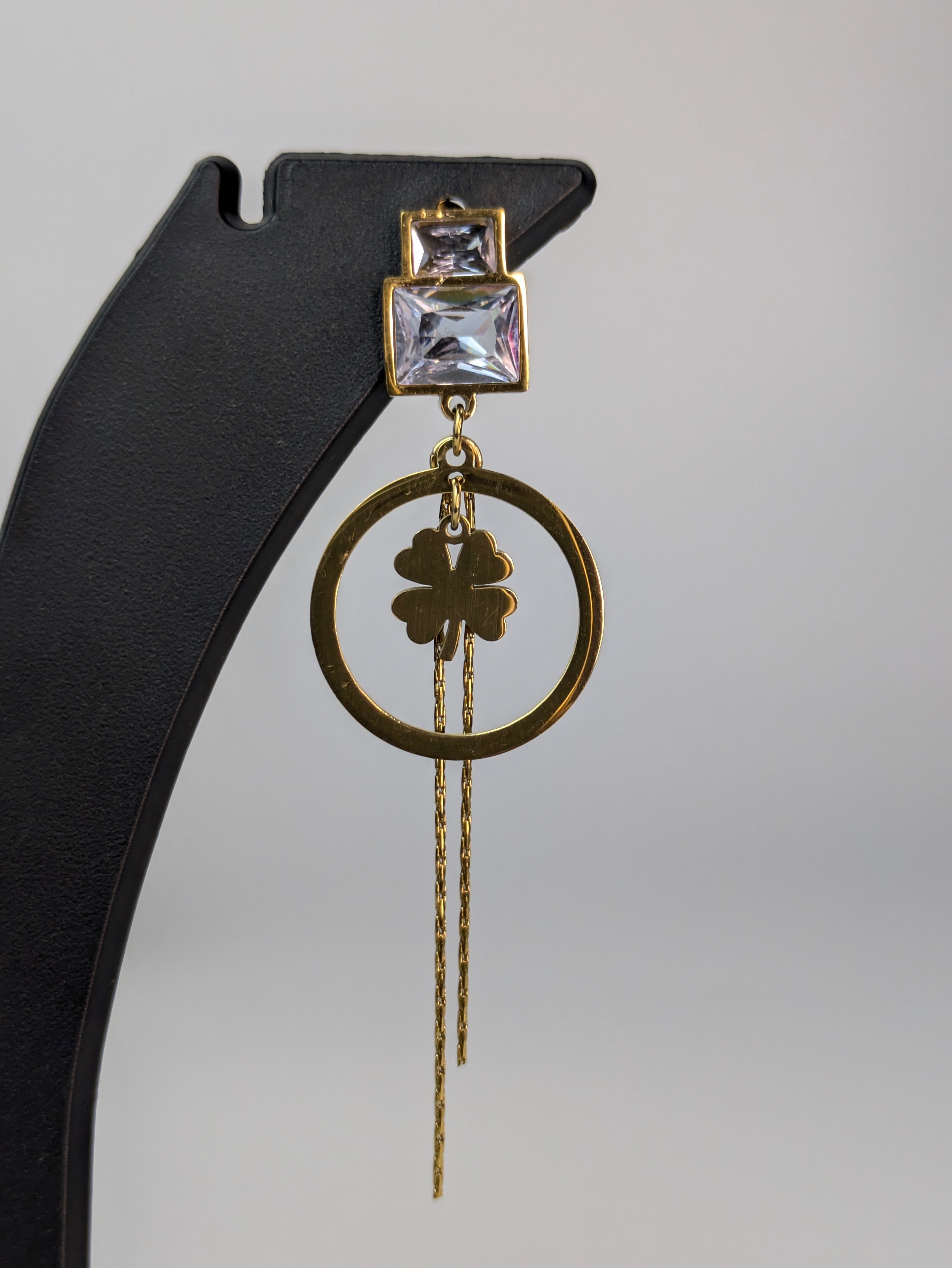 Circle earring