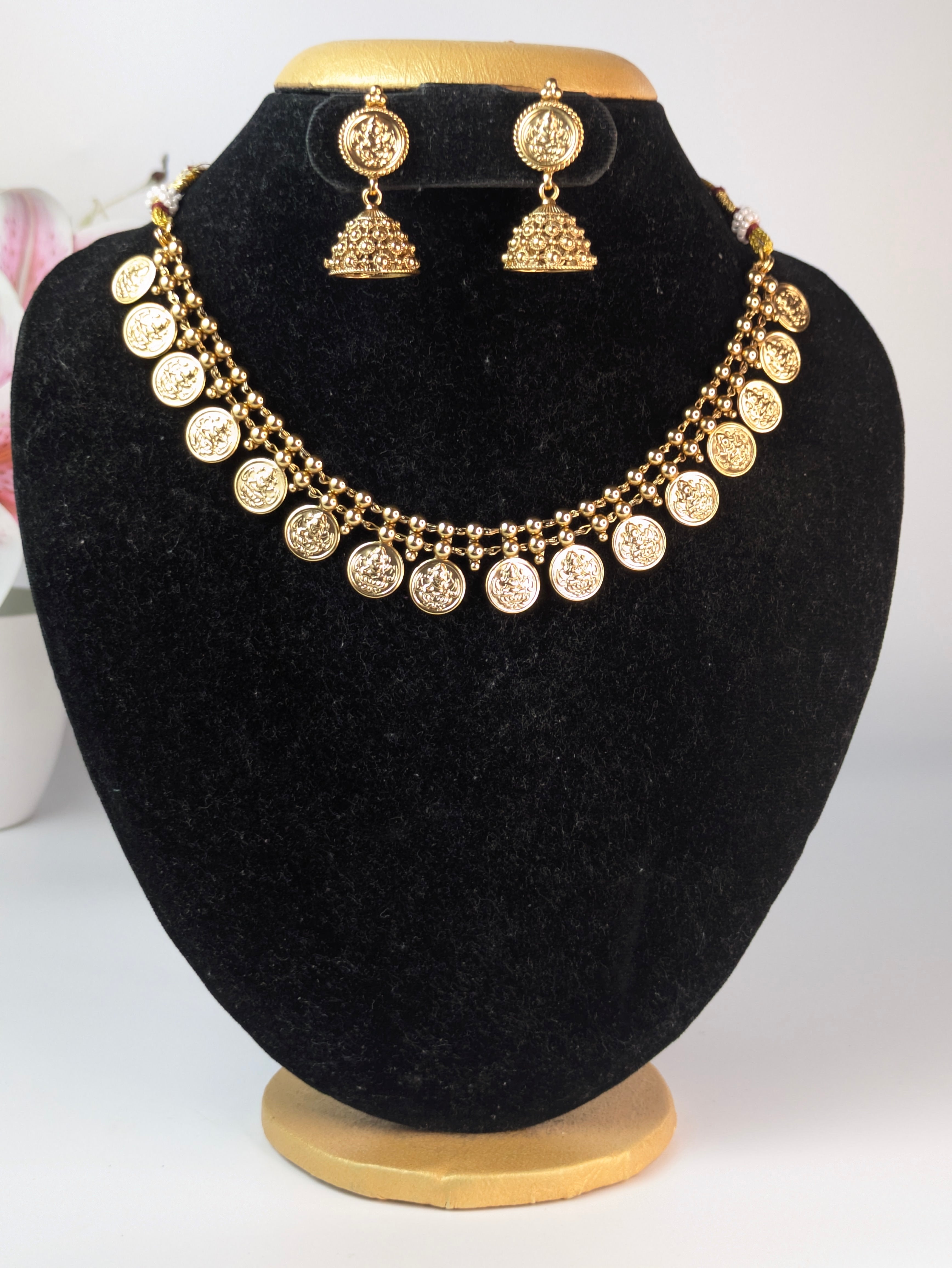 Coin necklce