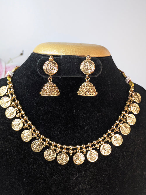 Coin necklce