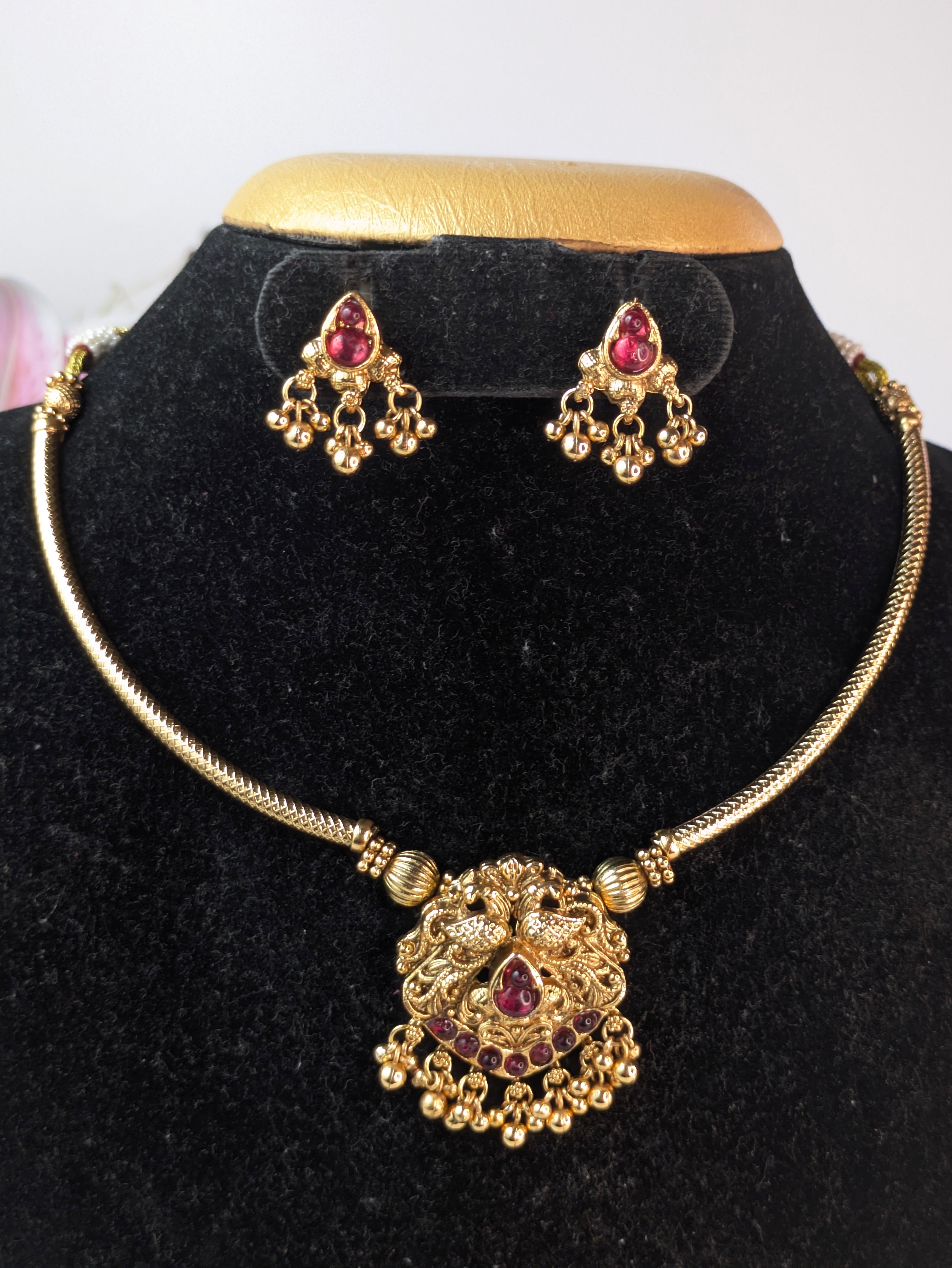 Traditional Peacock Hasli-Red