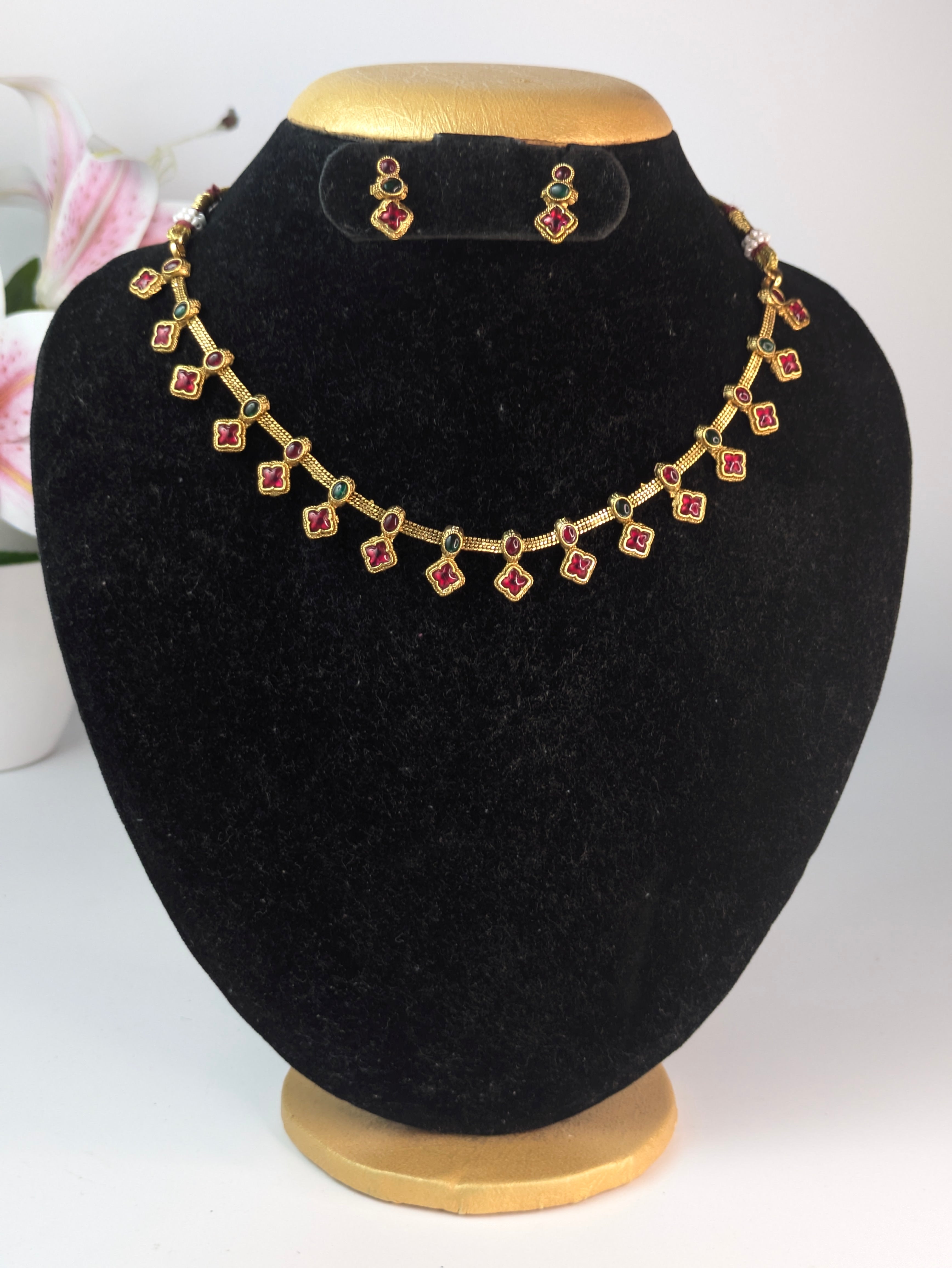 Kemp Stone-Studded Floral Necklace Set