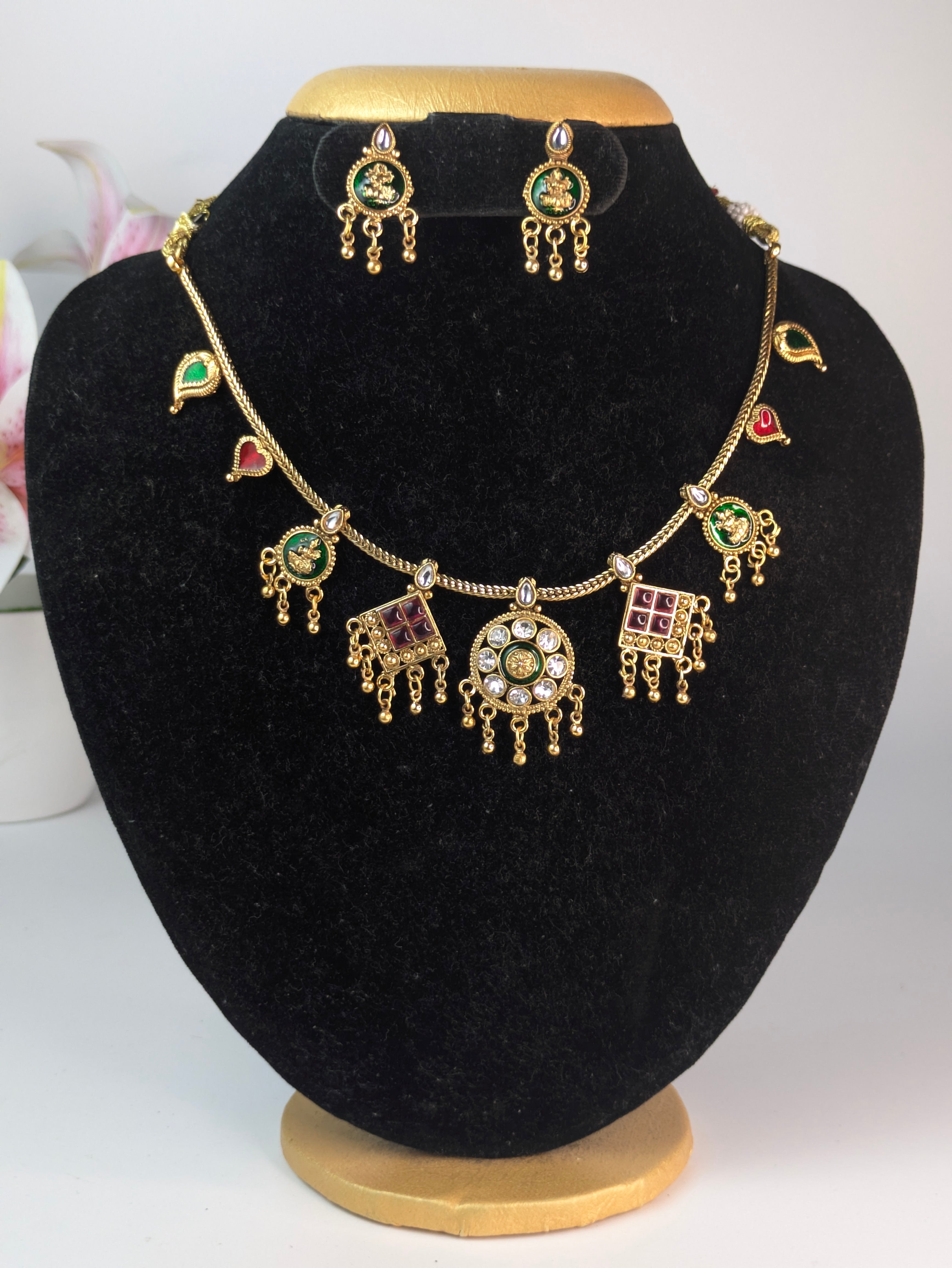 Arya-inspired Traditional Multi-Pendant Necklace Set