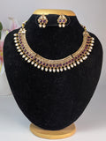 Kemp stone white pearl necklace
