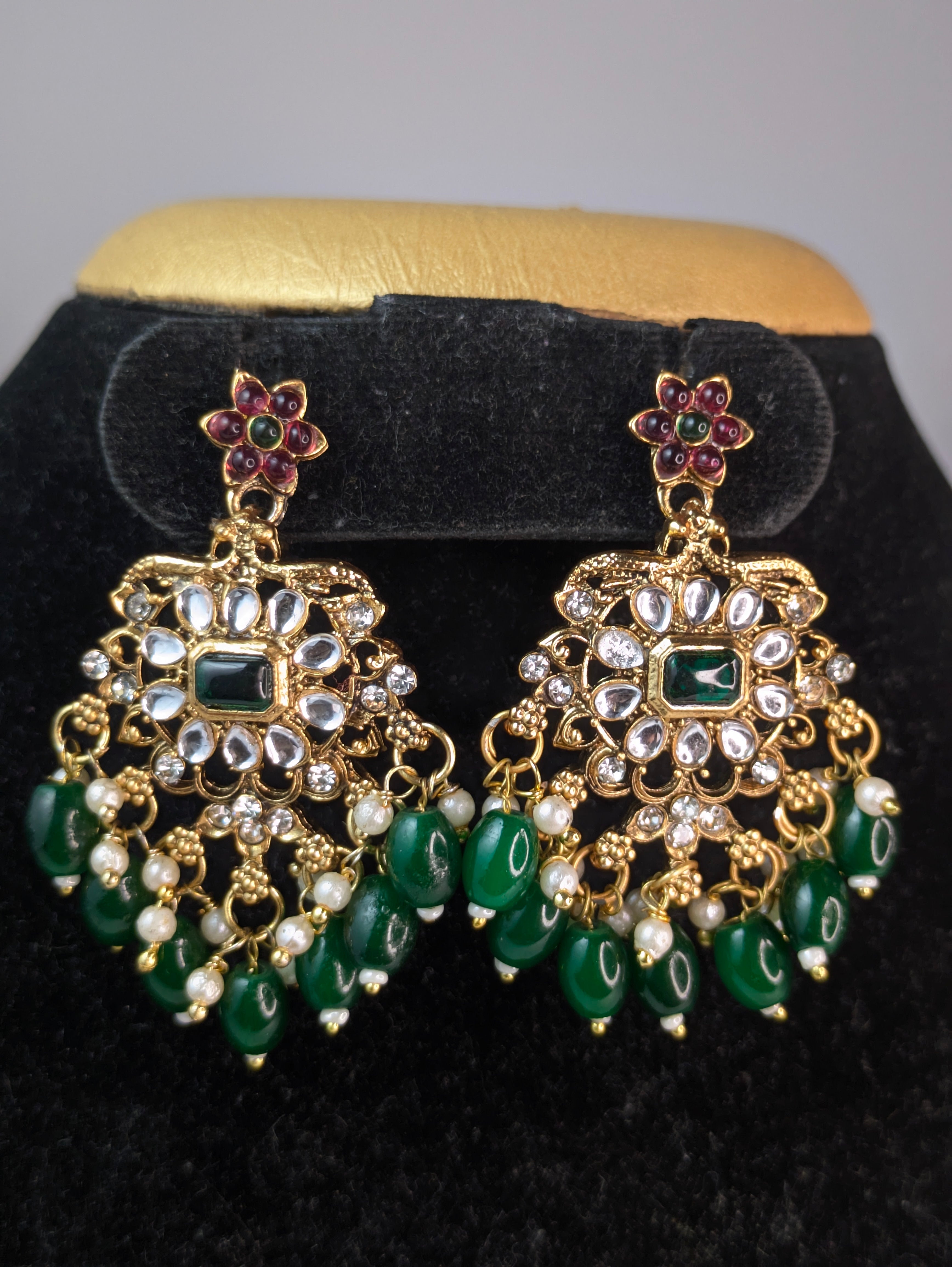 Green Beads Kundan Stone Choker