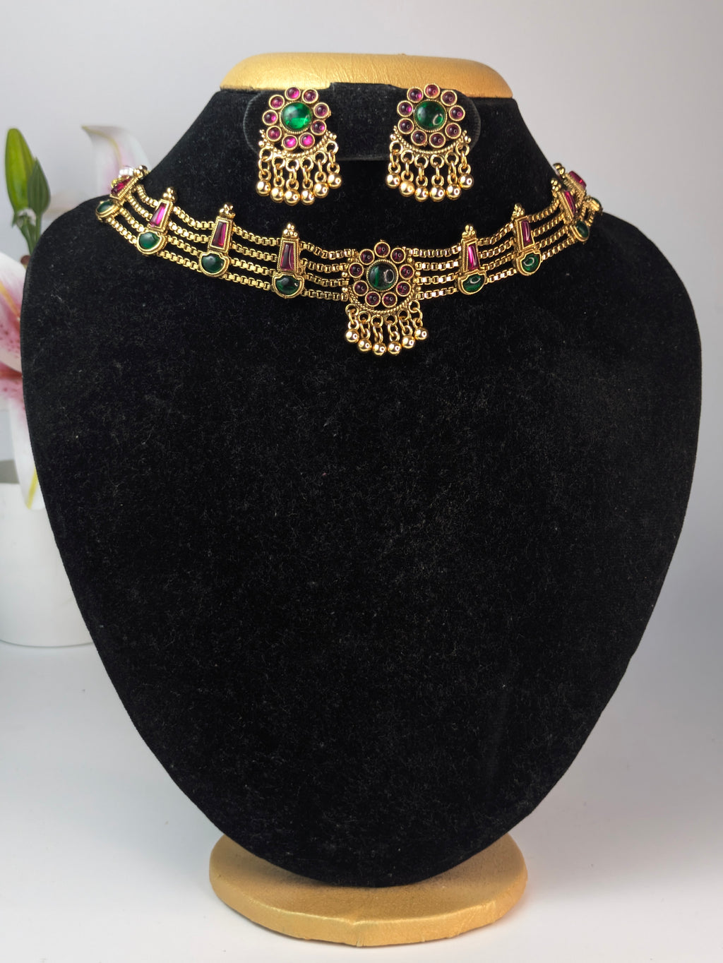 Palaka with Floral Choker