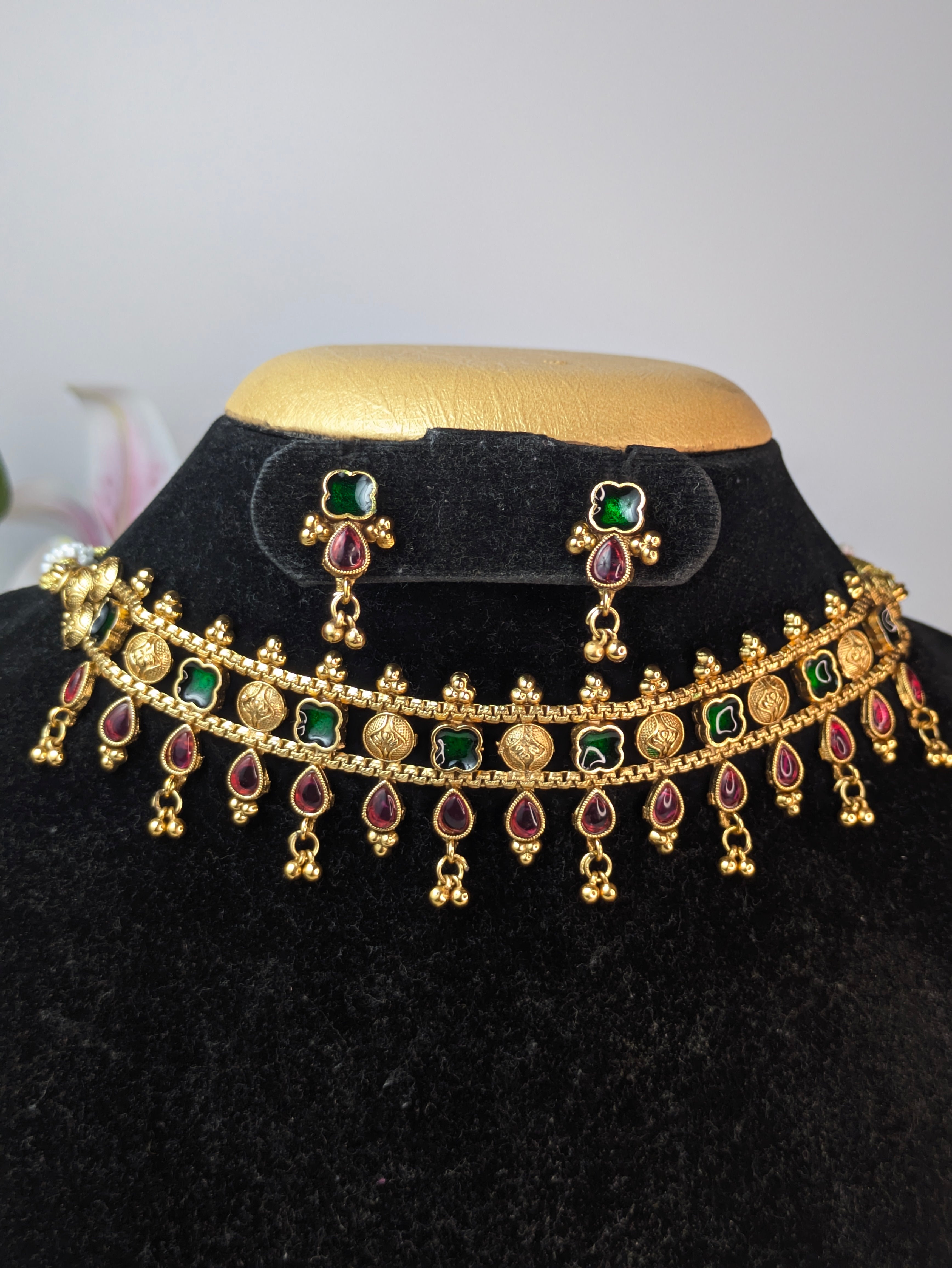 Green Tear Drop Coin Choker