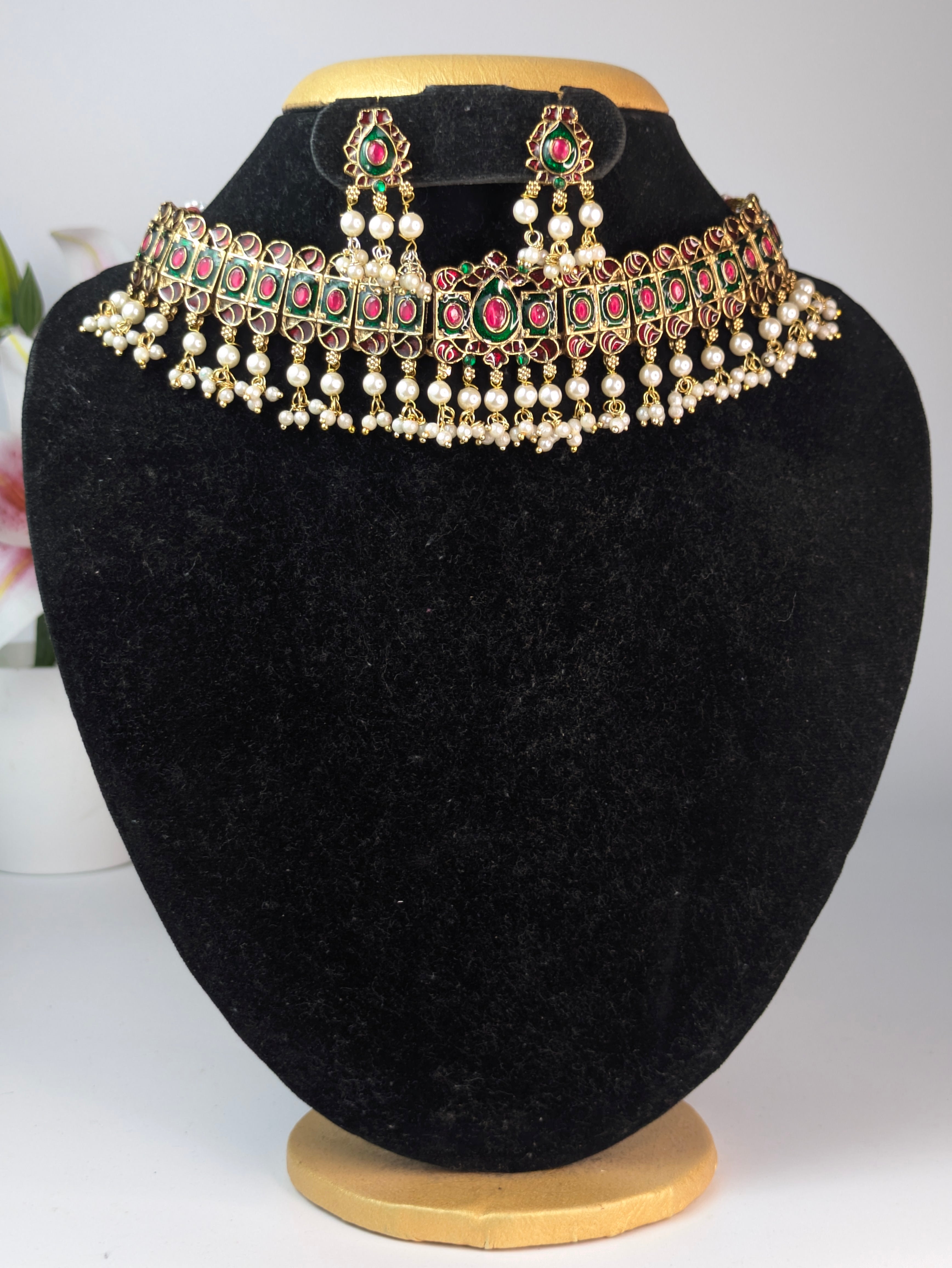 Kundan Choker Set