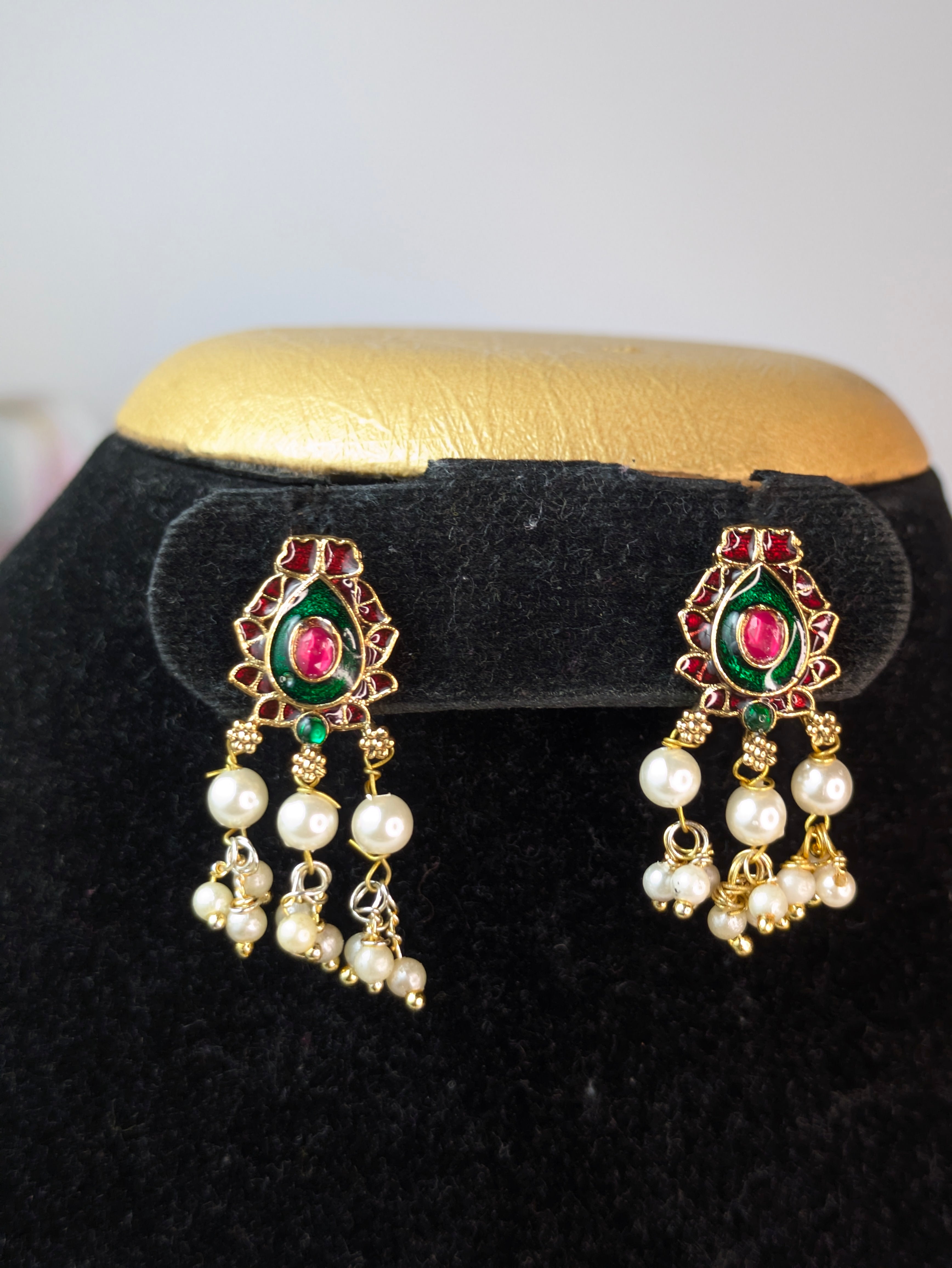 Kundan Choker Set