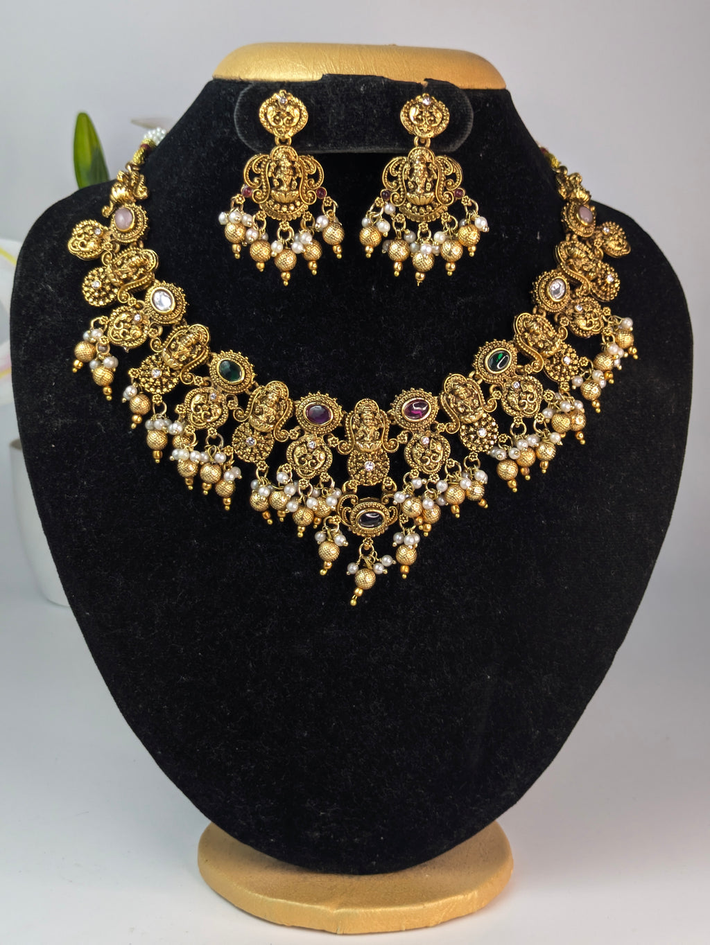Lakshmi Kemp Necklace