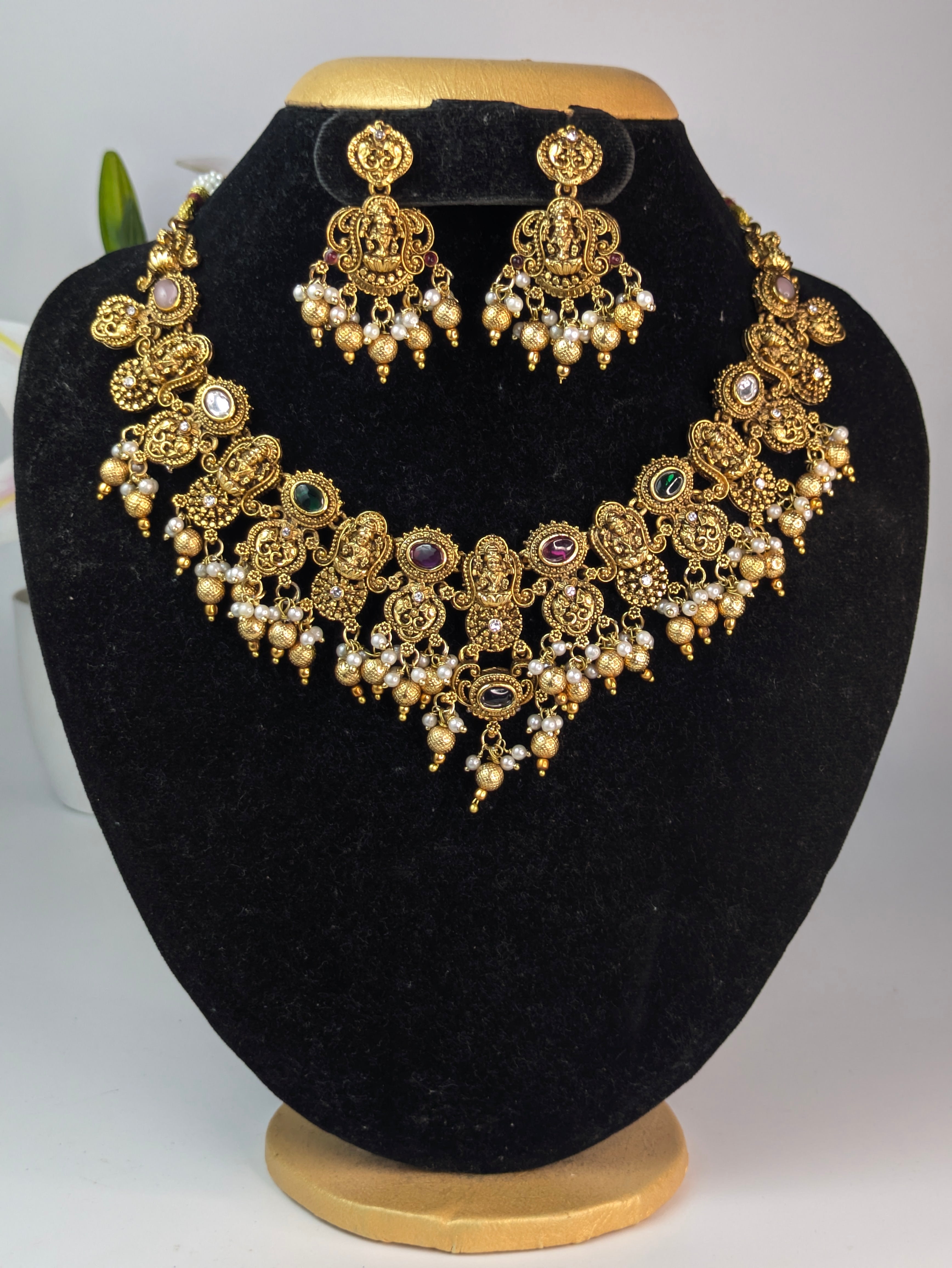 Lakshmi Kemp Necklace