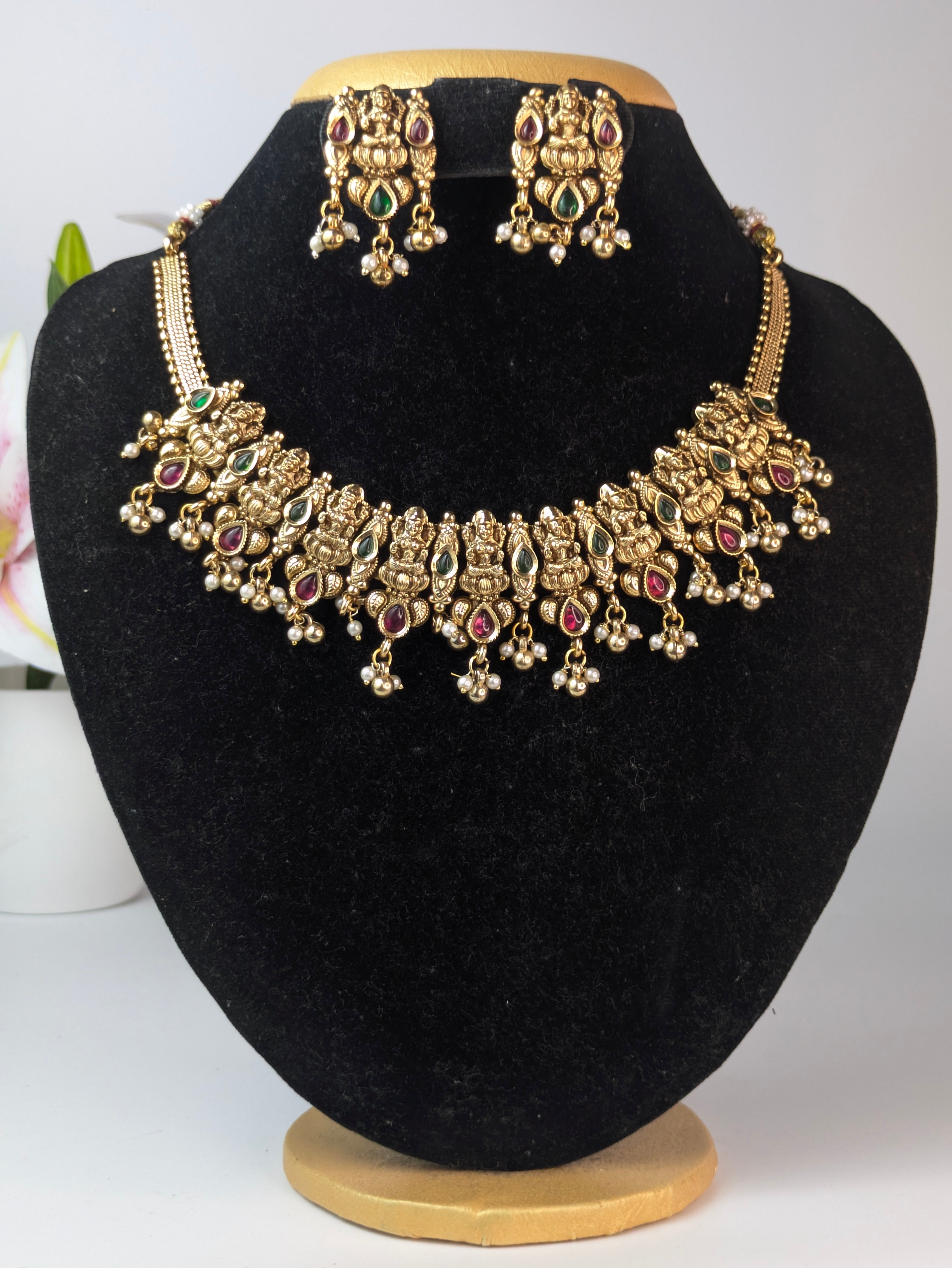 Kemp Lakshmi Choker