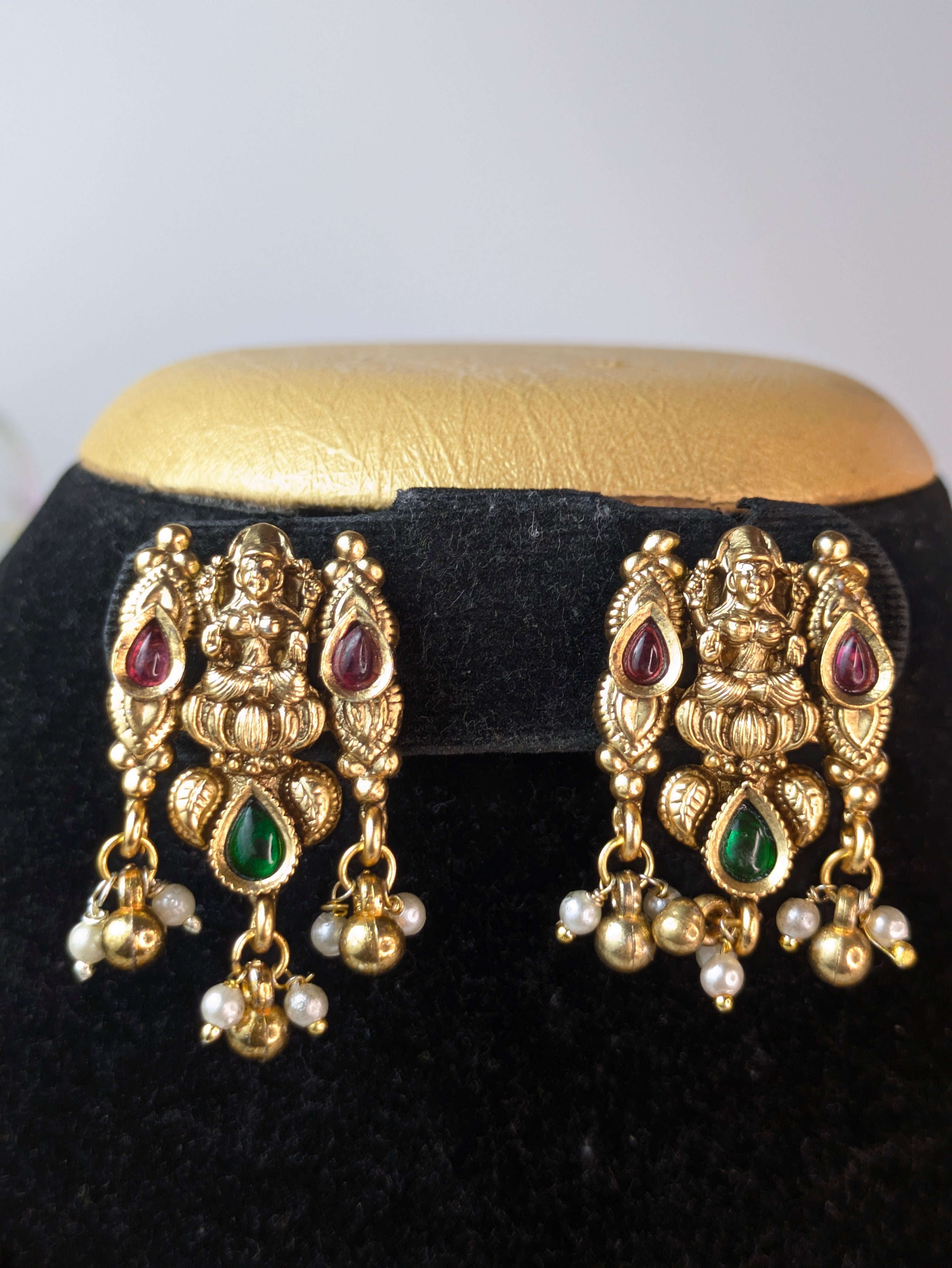 Kemp Lakshmi Choker