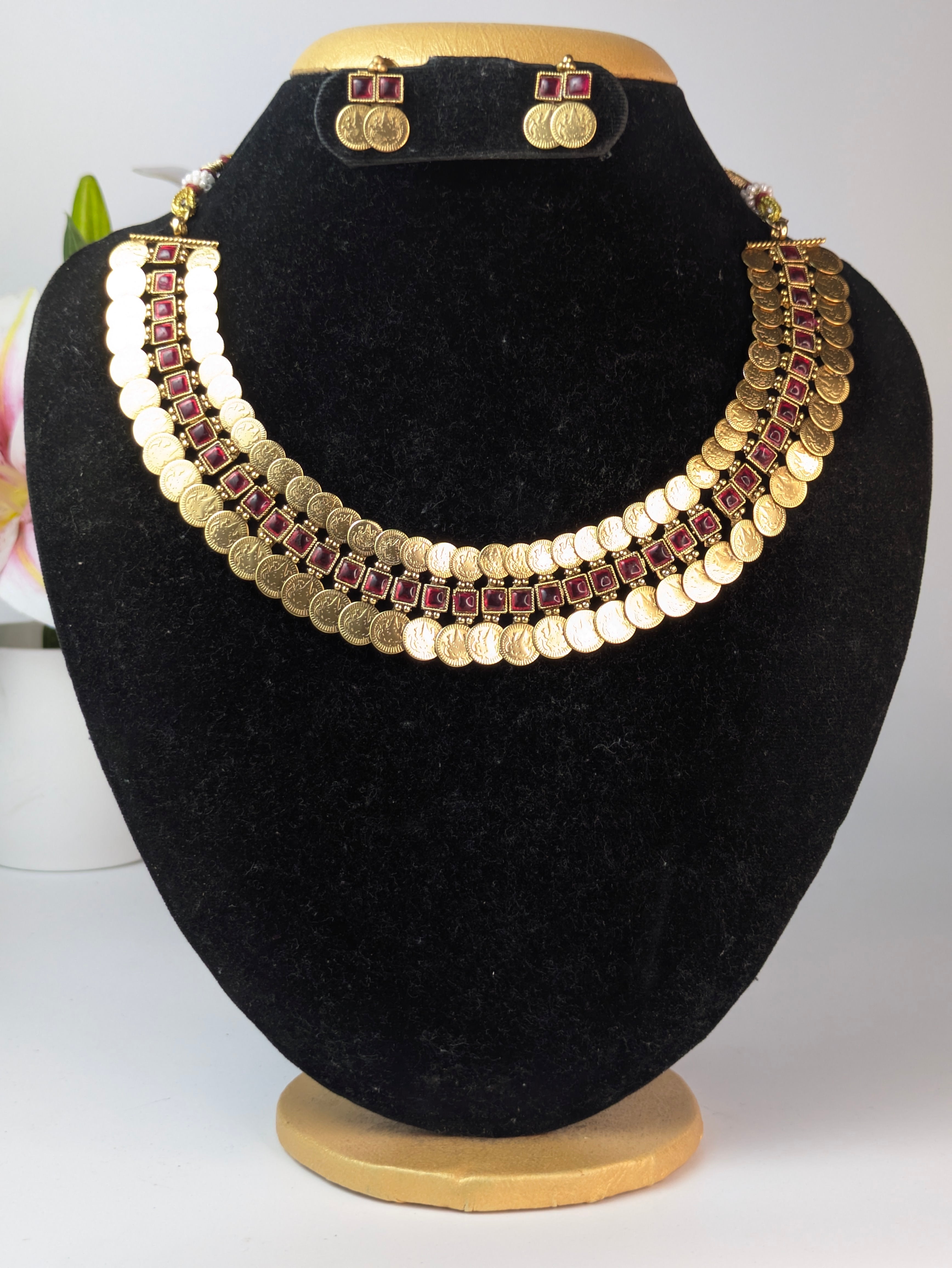 Kemp Stone Layer Coin Necklace