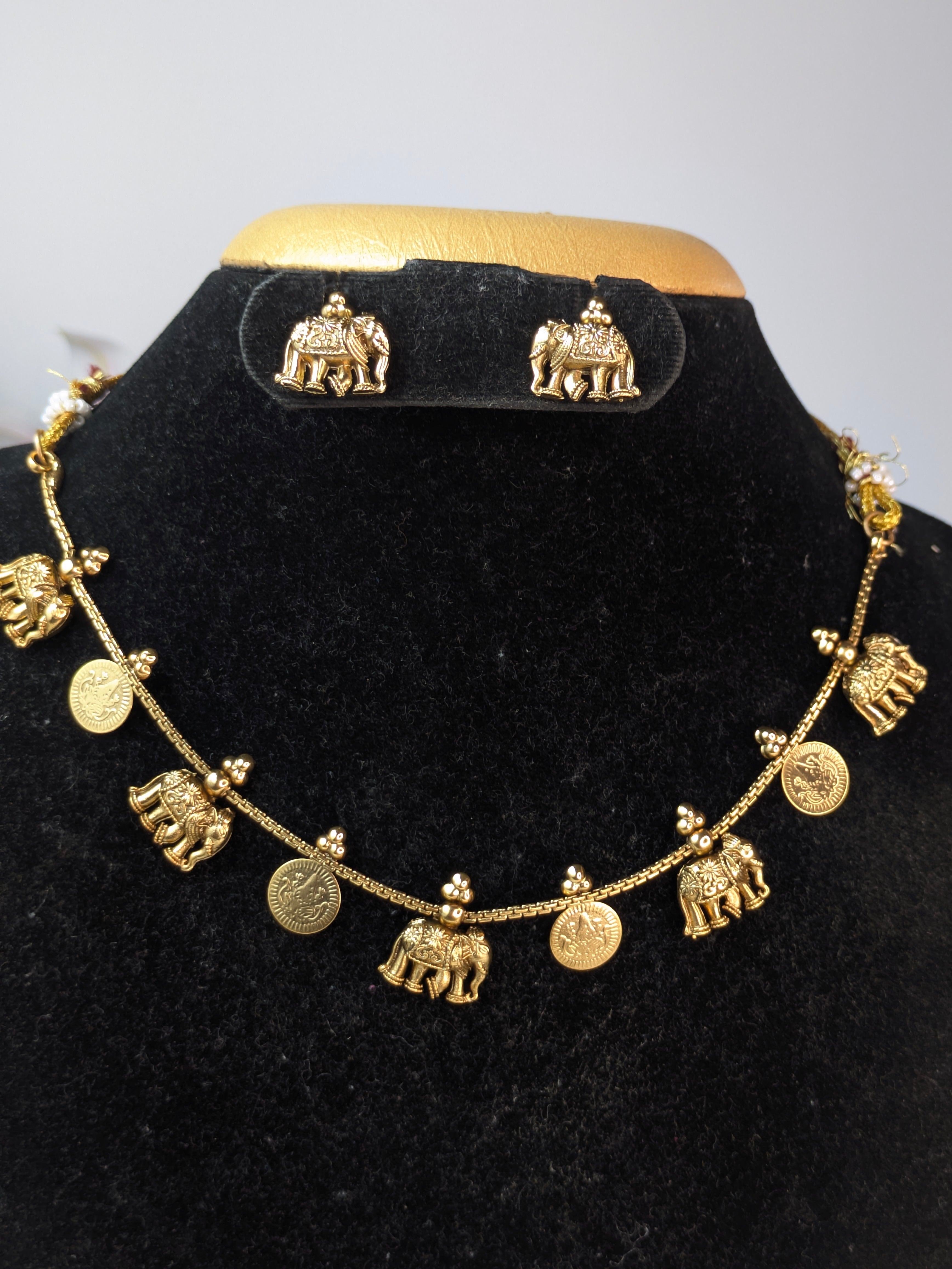 Elephant Coin Design Choker