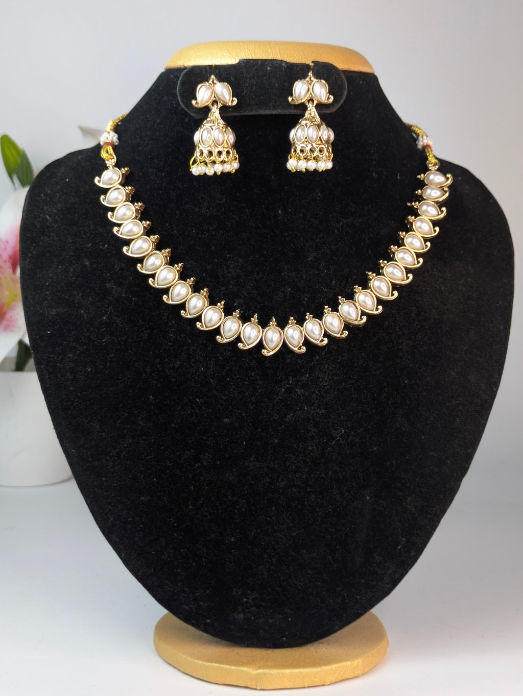 White Mango Necklace