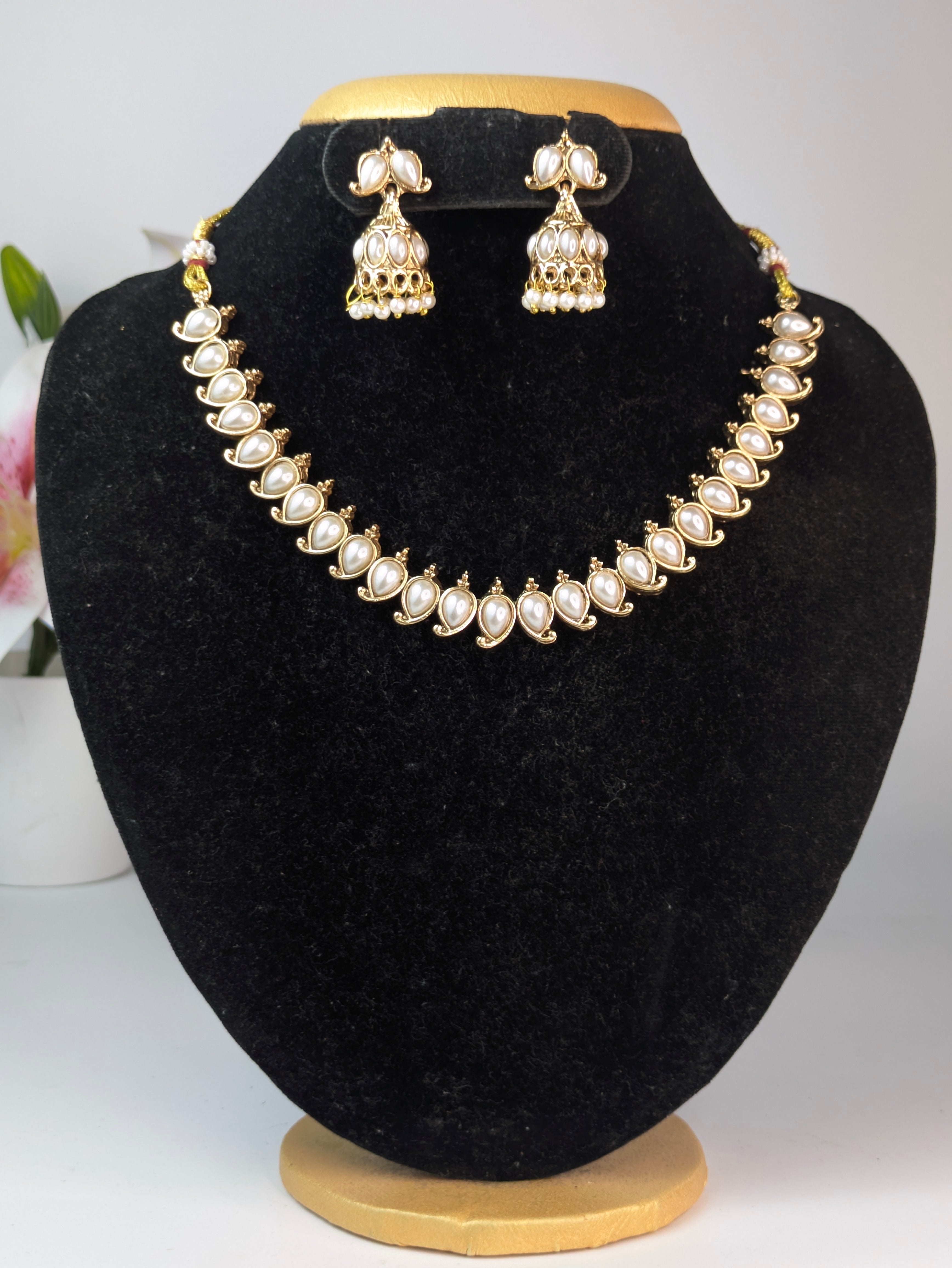 White Mango Necklace